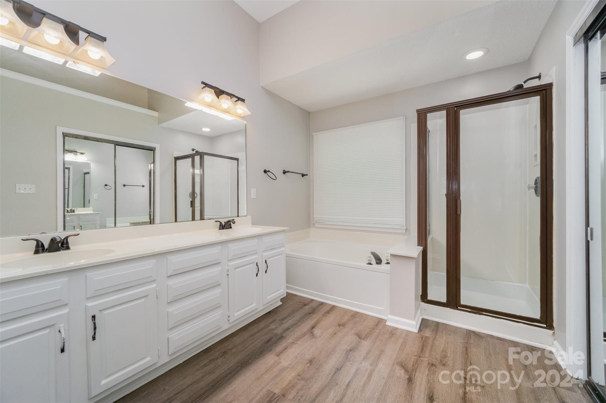 4137 Silvermere Way