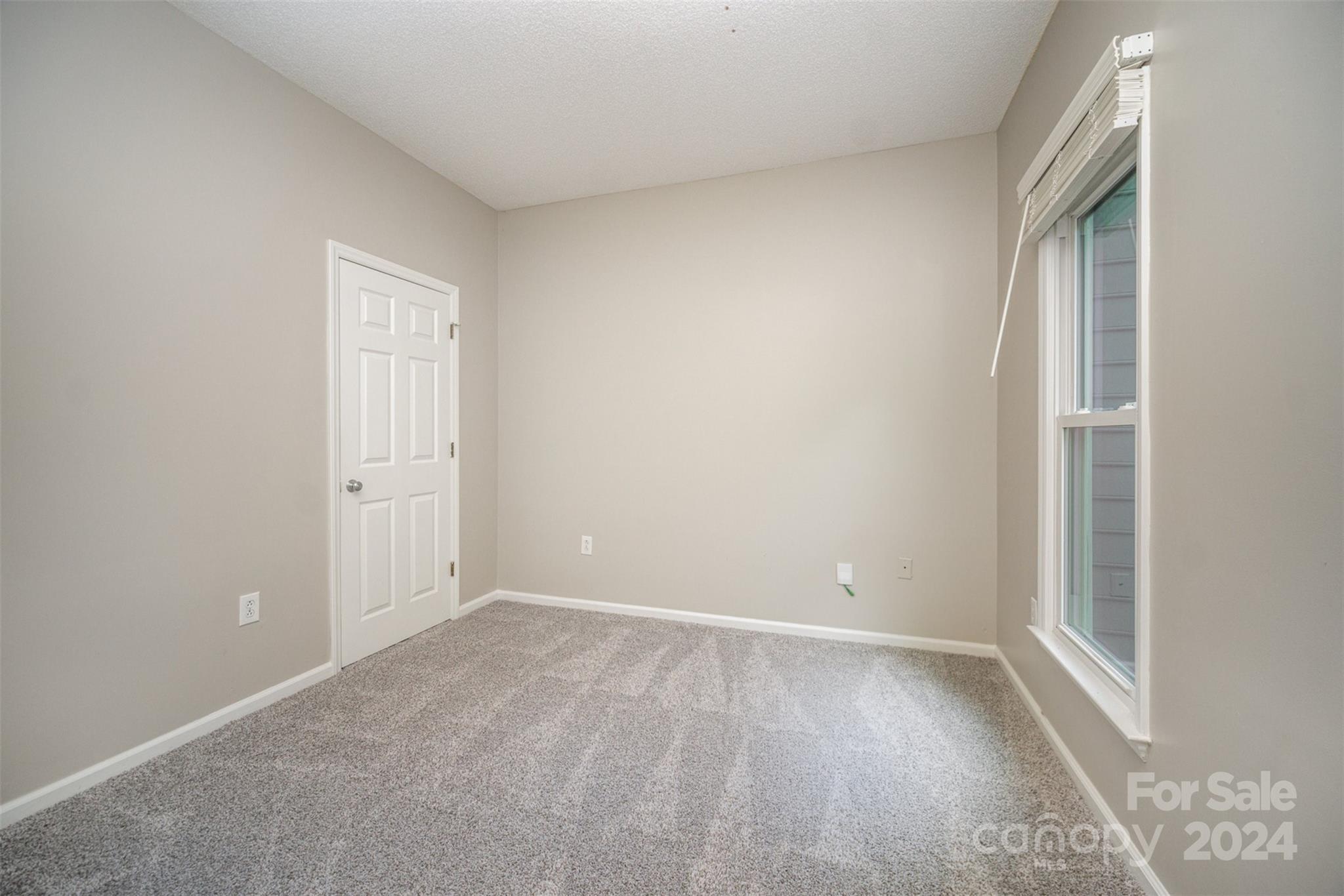 4137 Silvermere Way