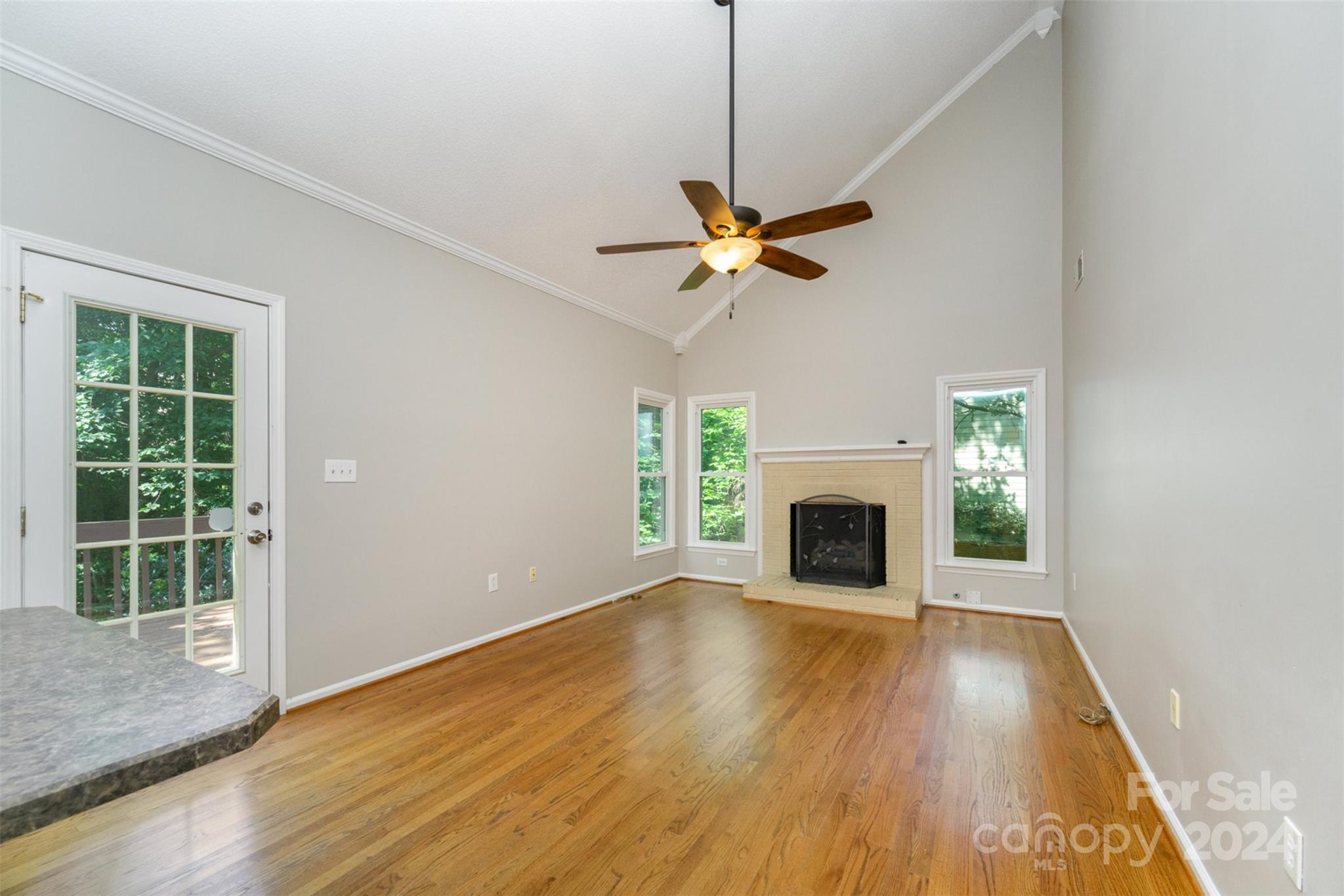 4137 Silvermere Way