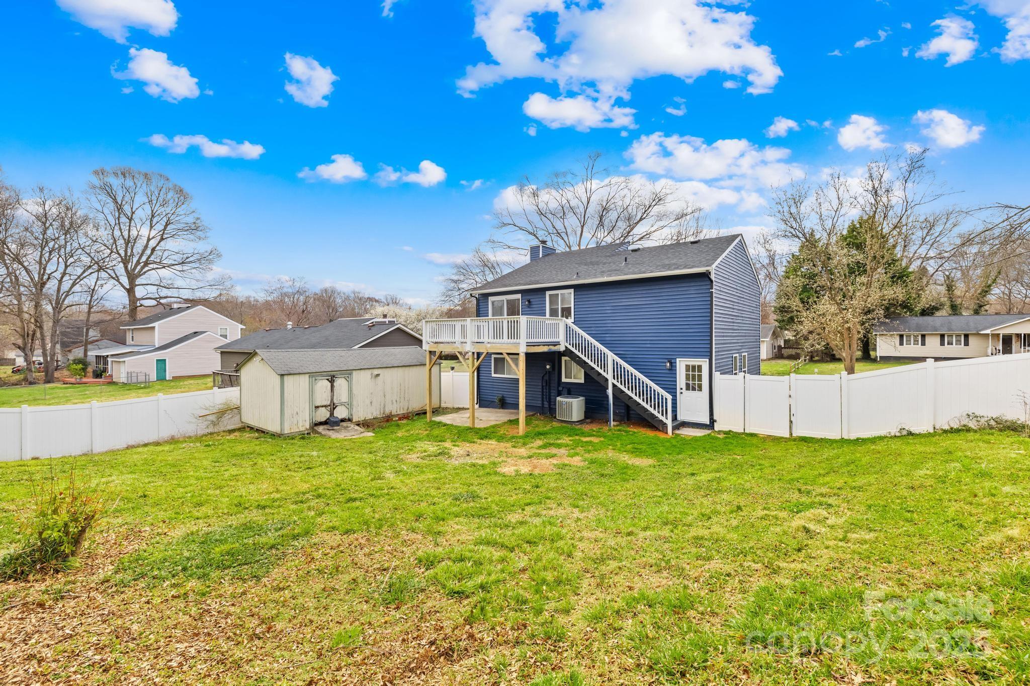 220 King George Lane