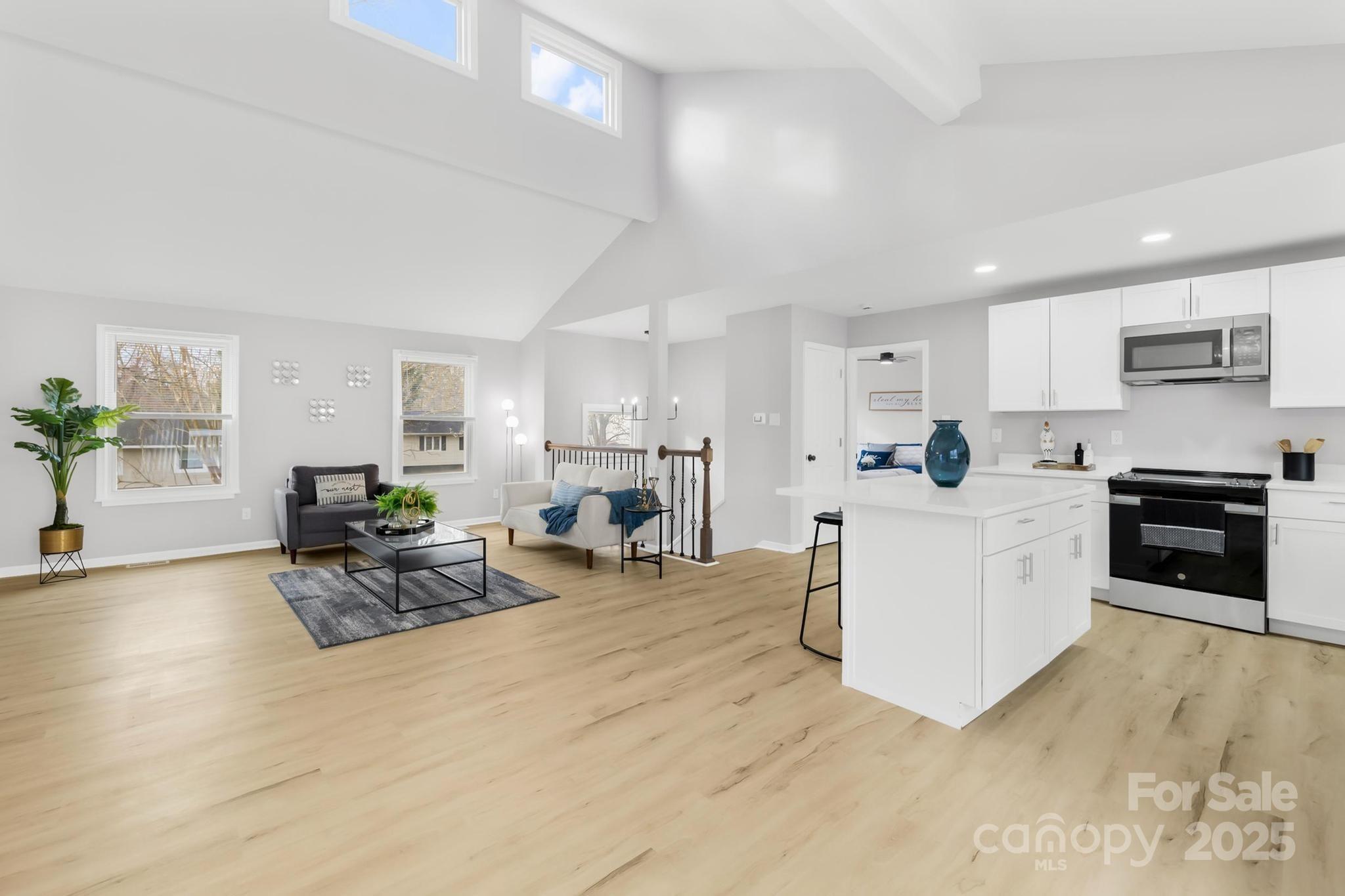 220 King George Lane