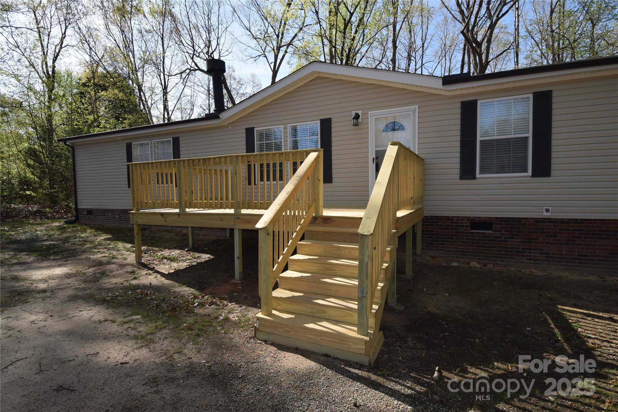 121 Silver Fox Court