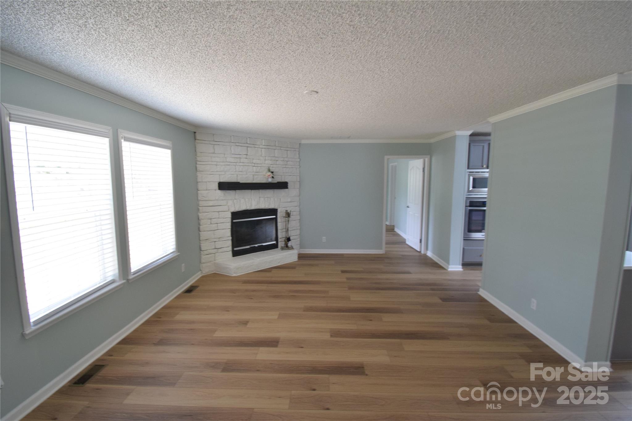 121 Silver Fox Court