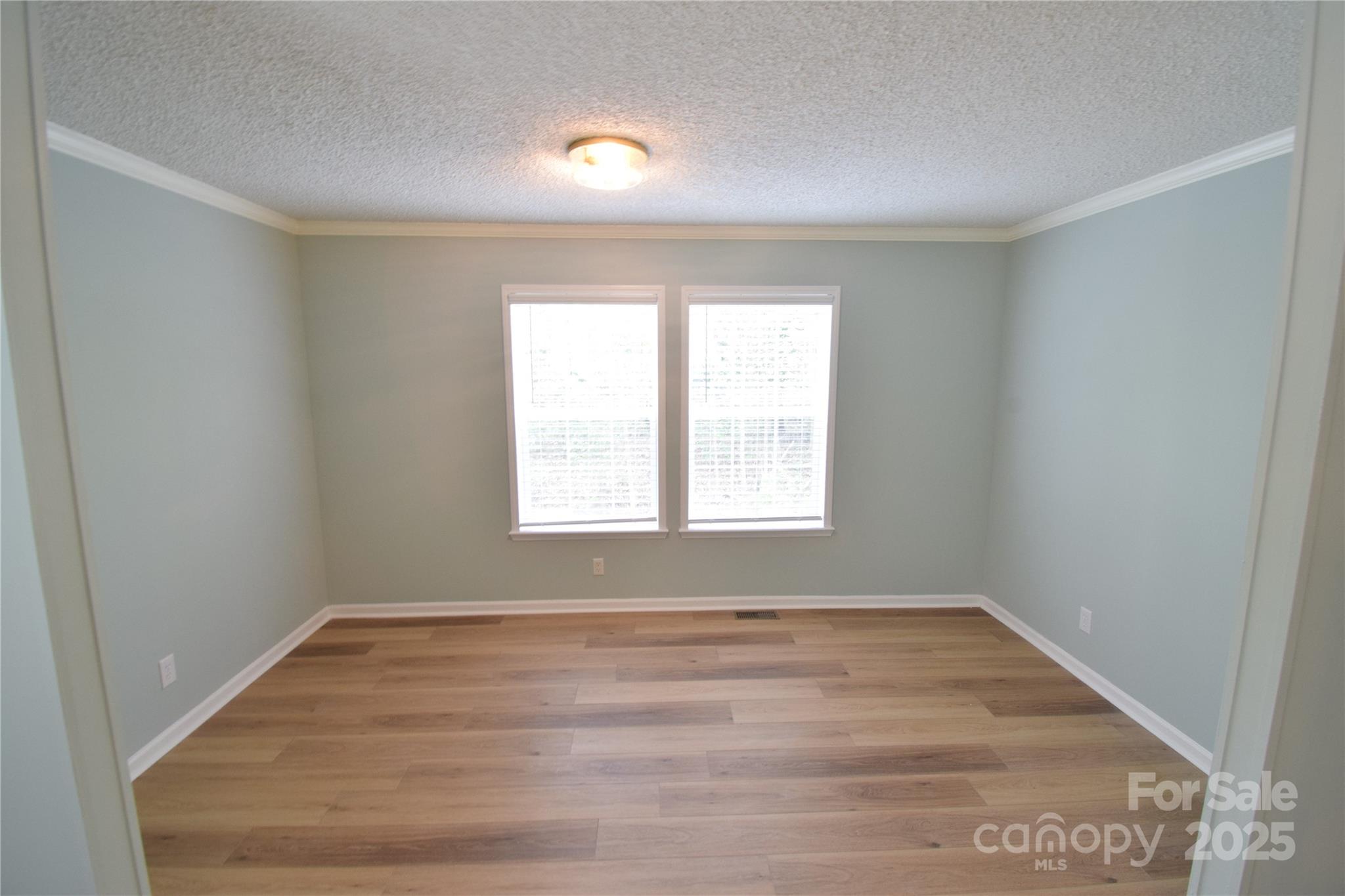 121 Silver Fox Court