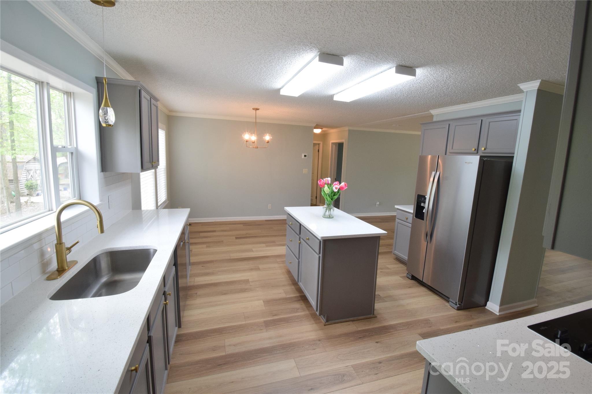 121 Silver Fox Court
