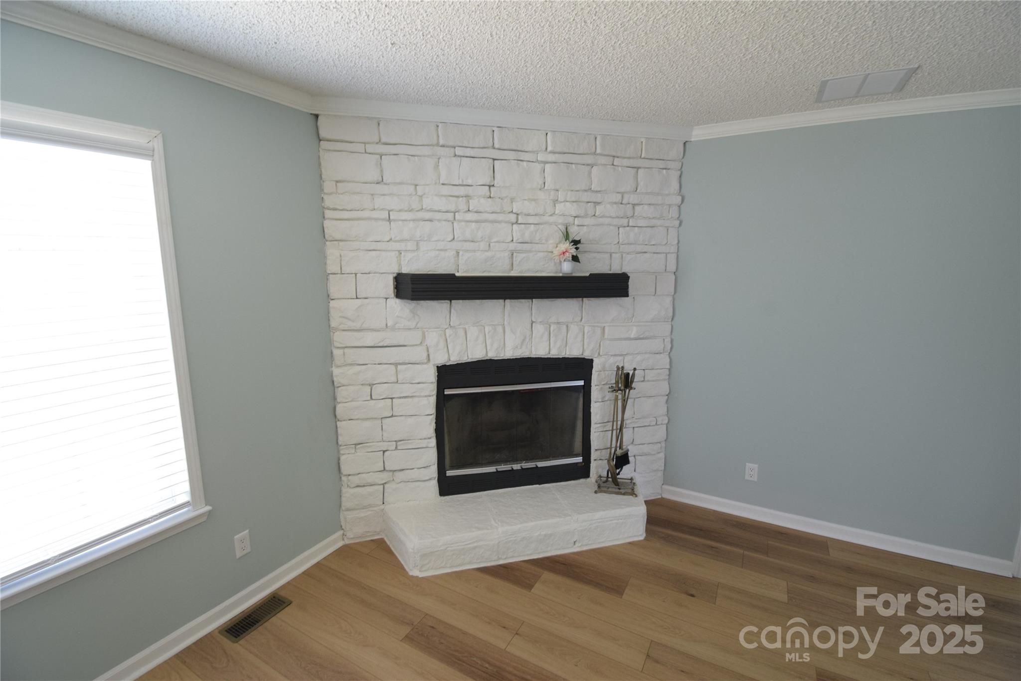 121 Silver Fox Court