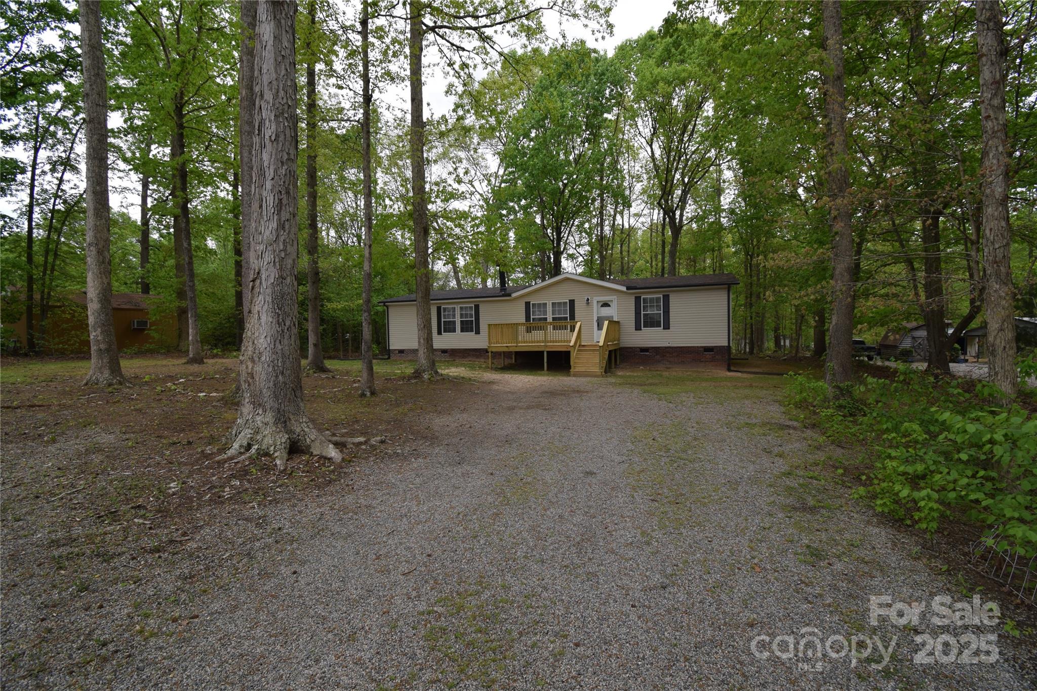 121 Silver Fox Court