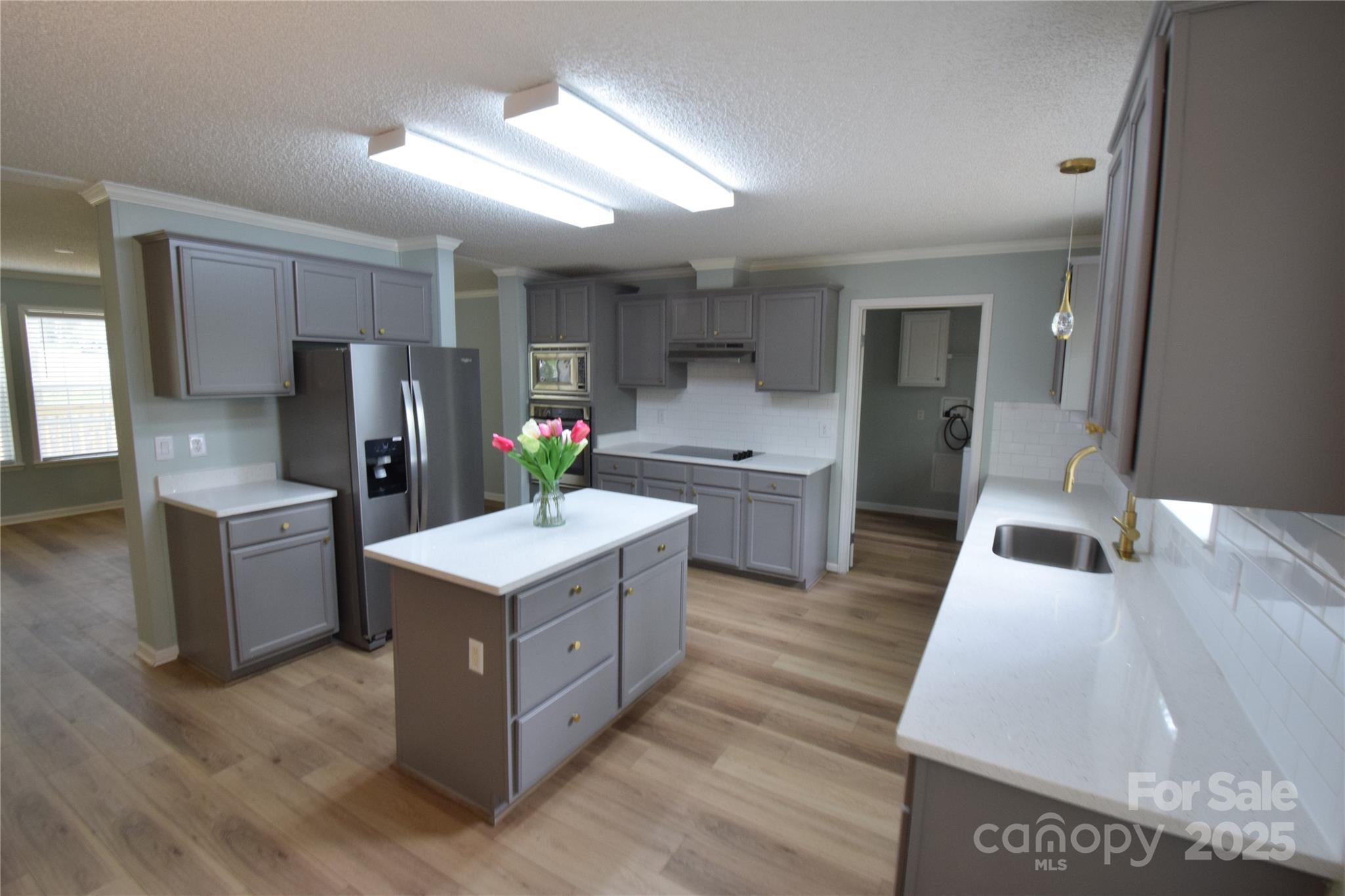 121 Silver Fox Court