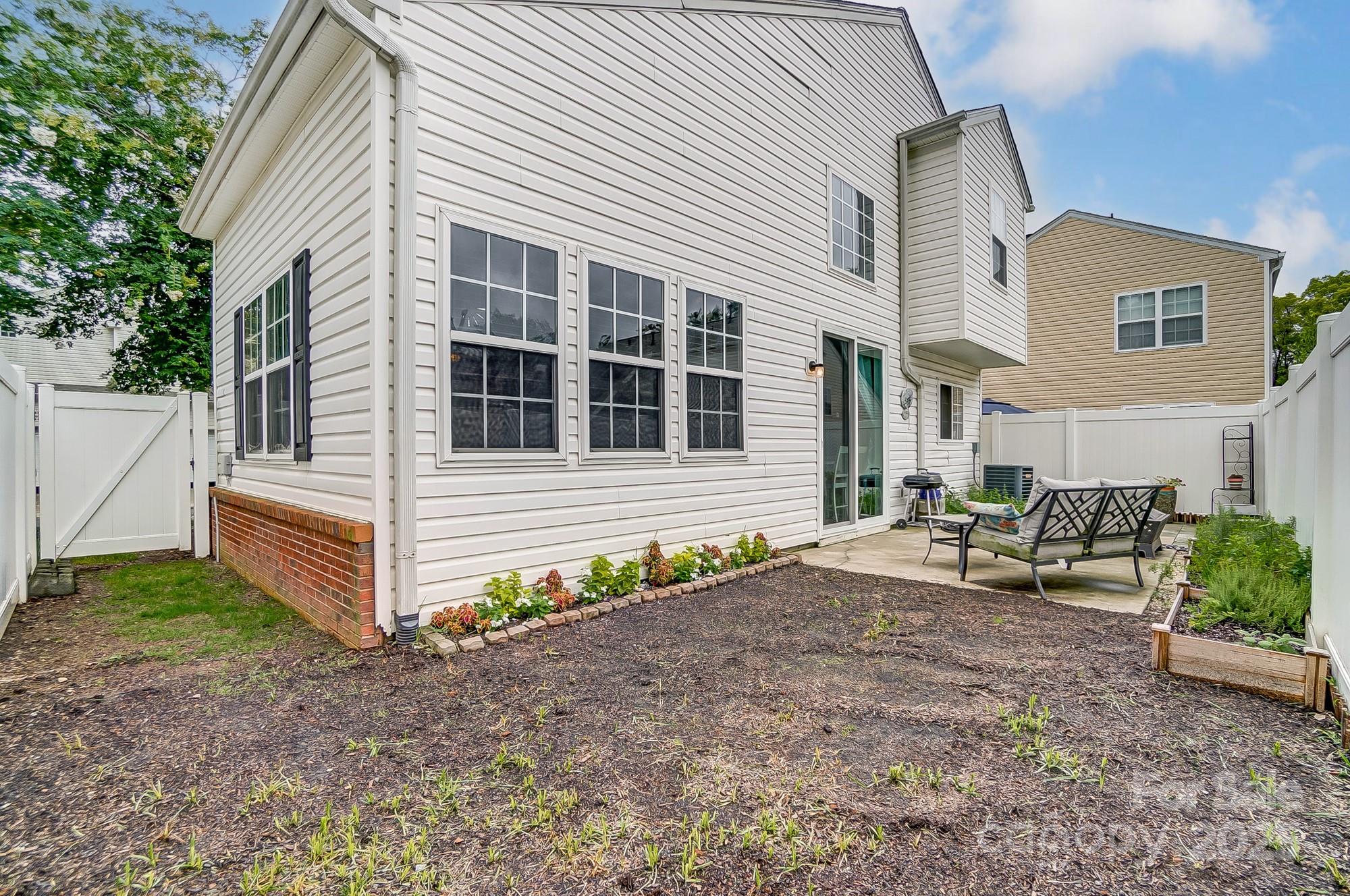 9052 Meadowmont View Drive