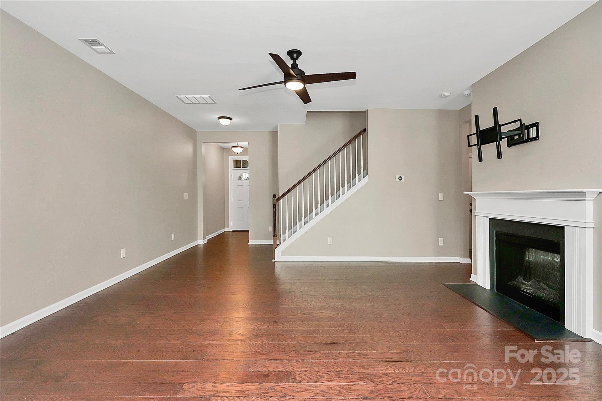 9551 Glenburn Lane