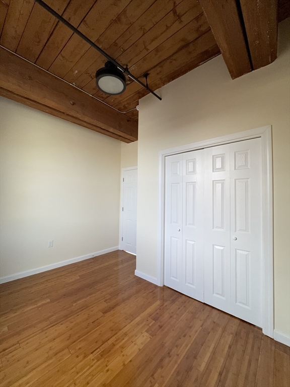 85 Harding St # 2A