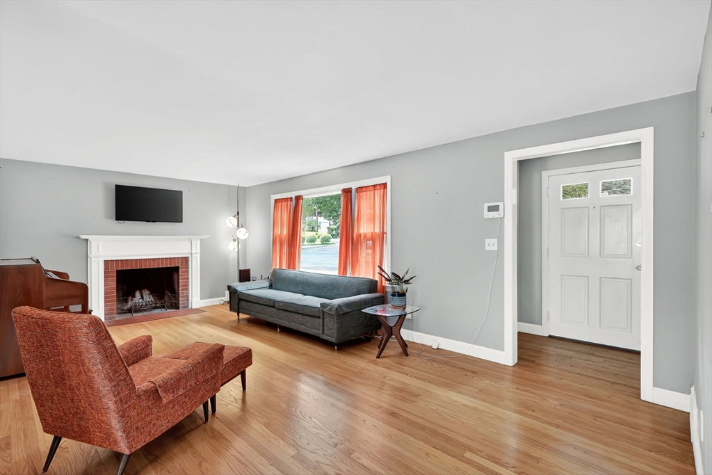 94 Fenimore Blvd