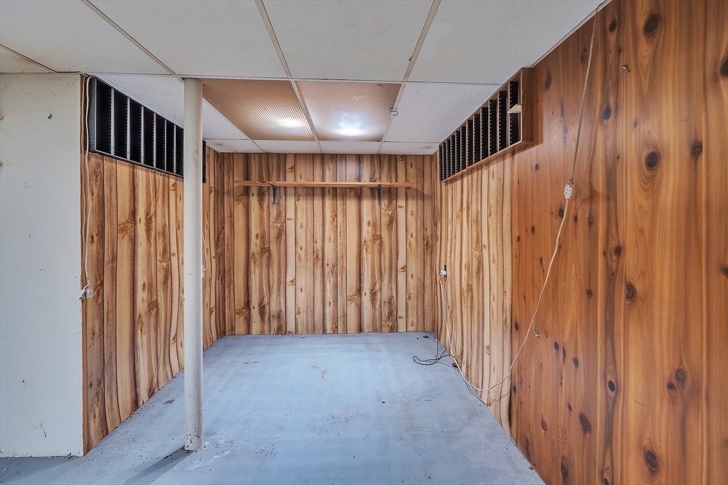 105 Wyoming Dr
