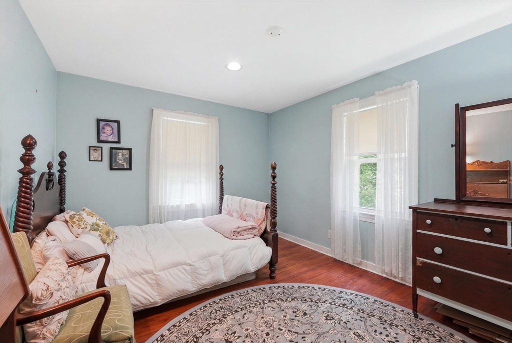137 South St