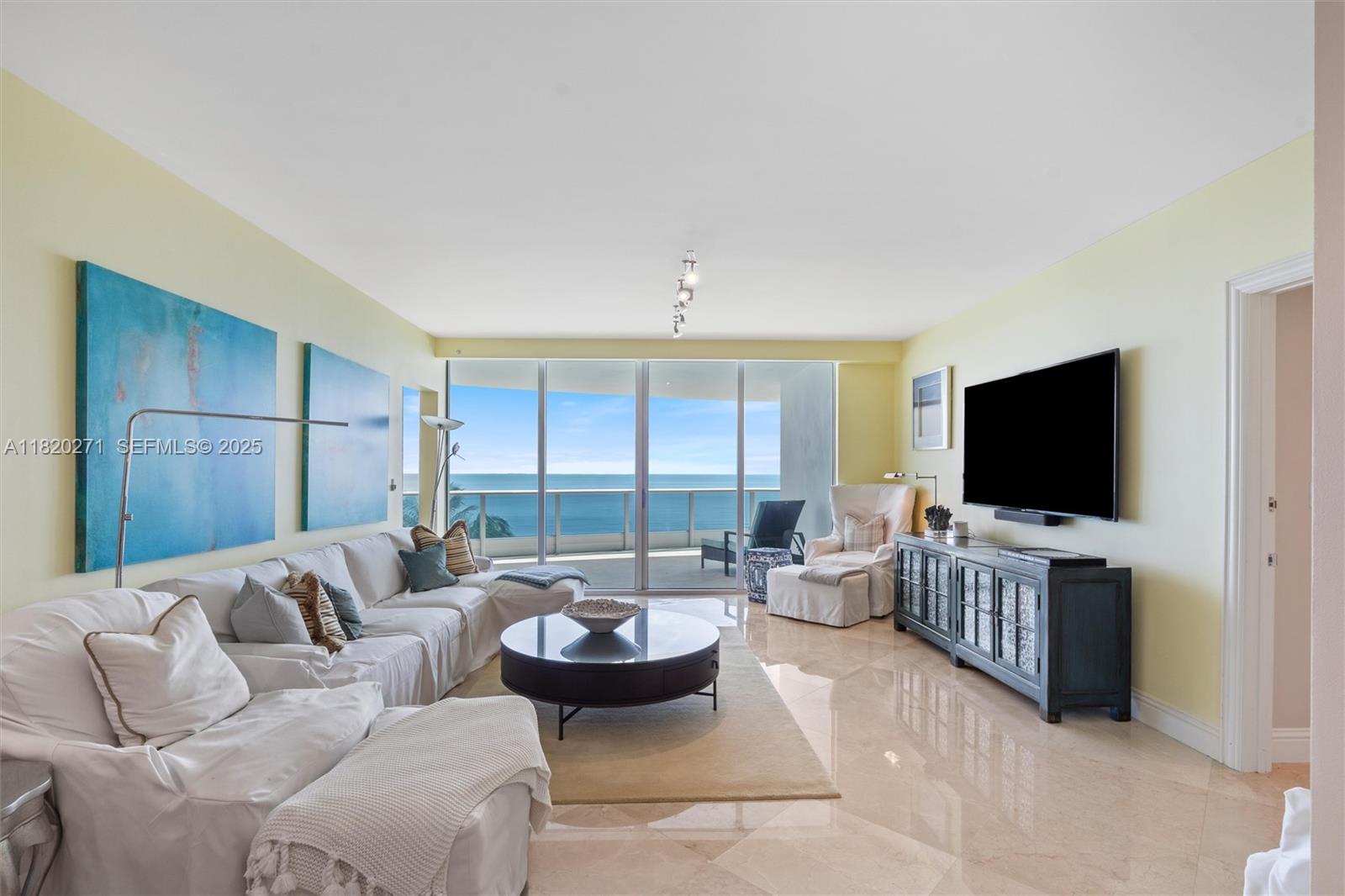 1600 S Ocean Boulevard 402, Lauderdale-By-The-Sea Unit: 402