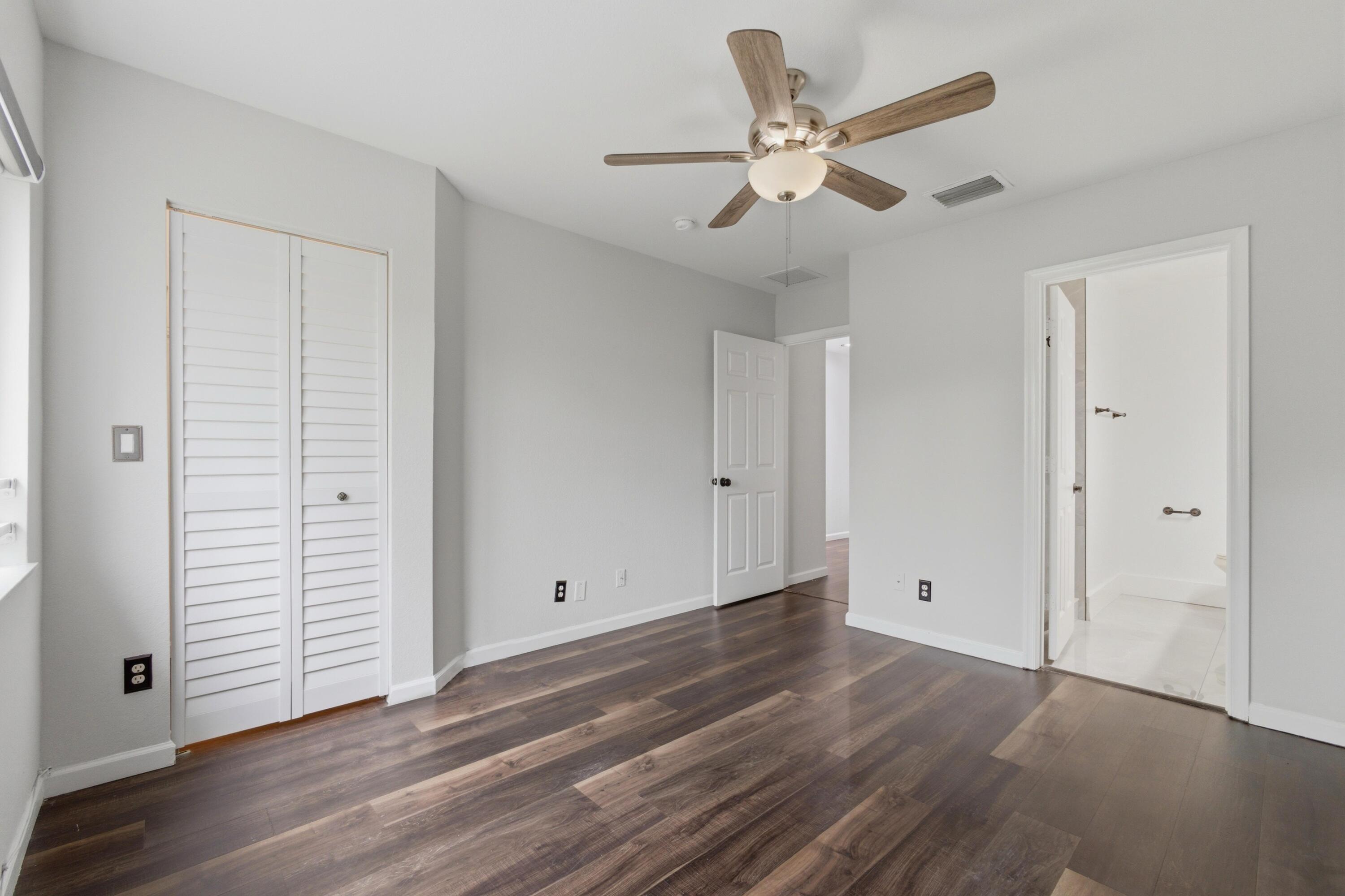 8772 Cypress Walk Court