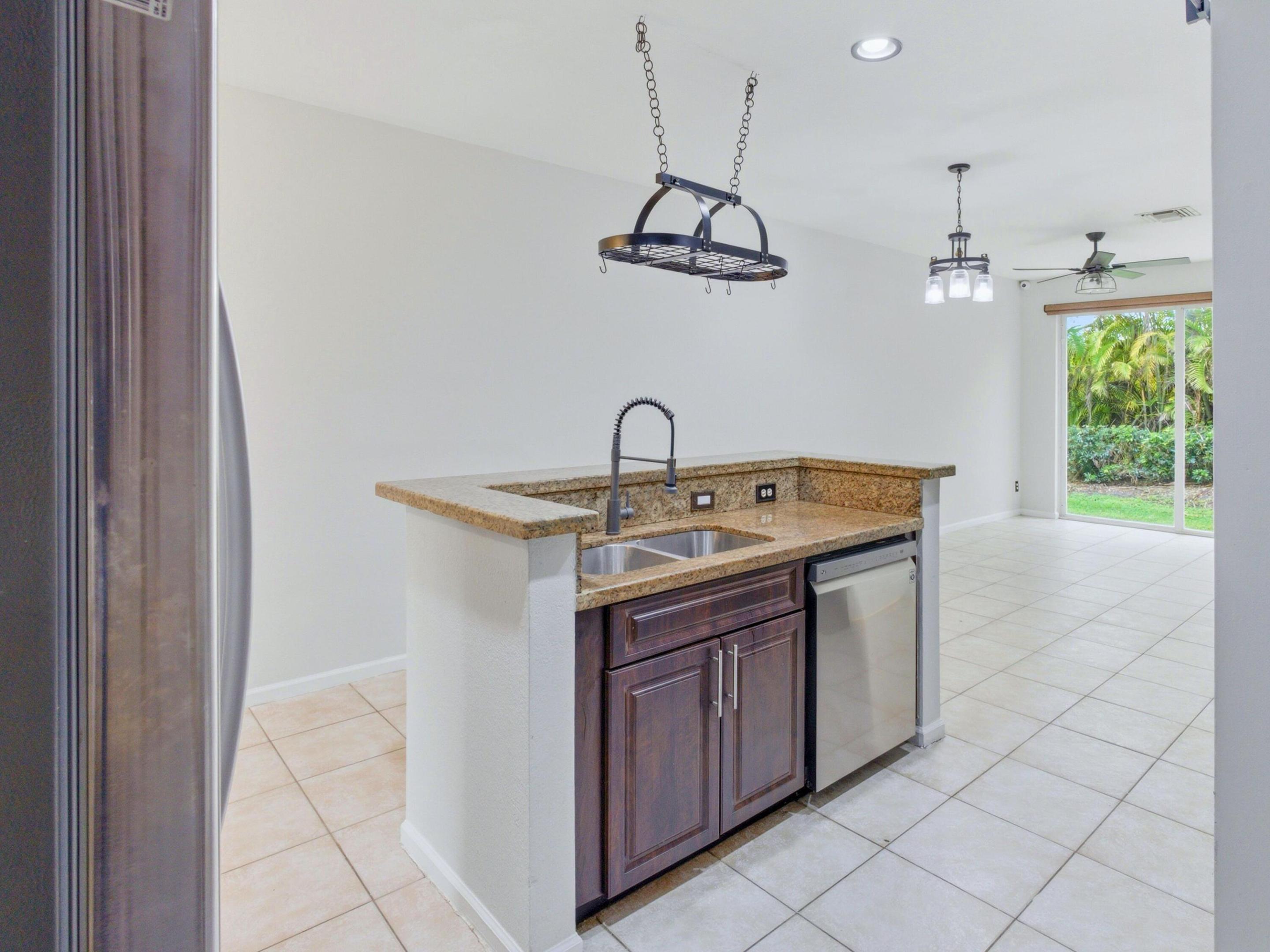 8772 Cypress Walk Court