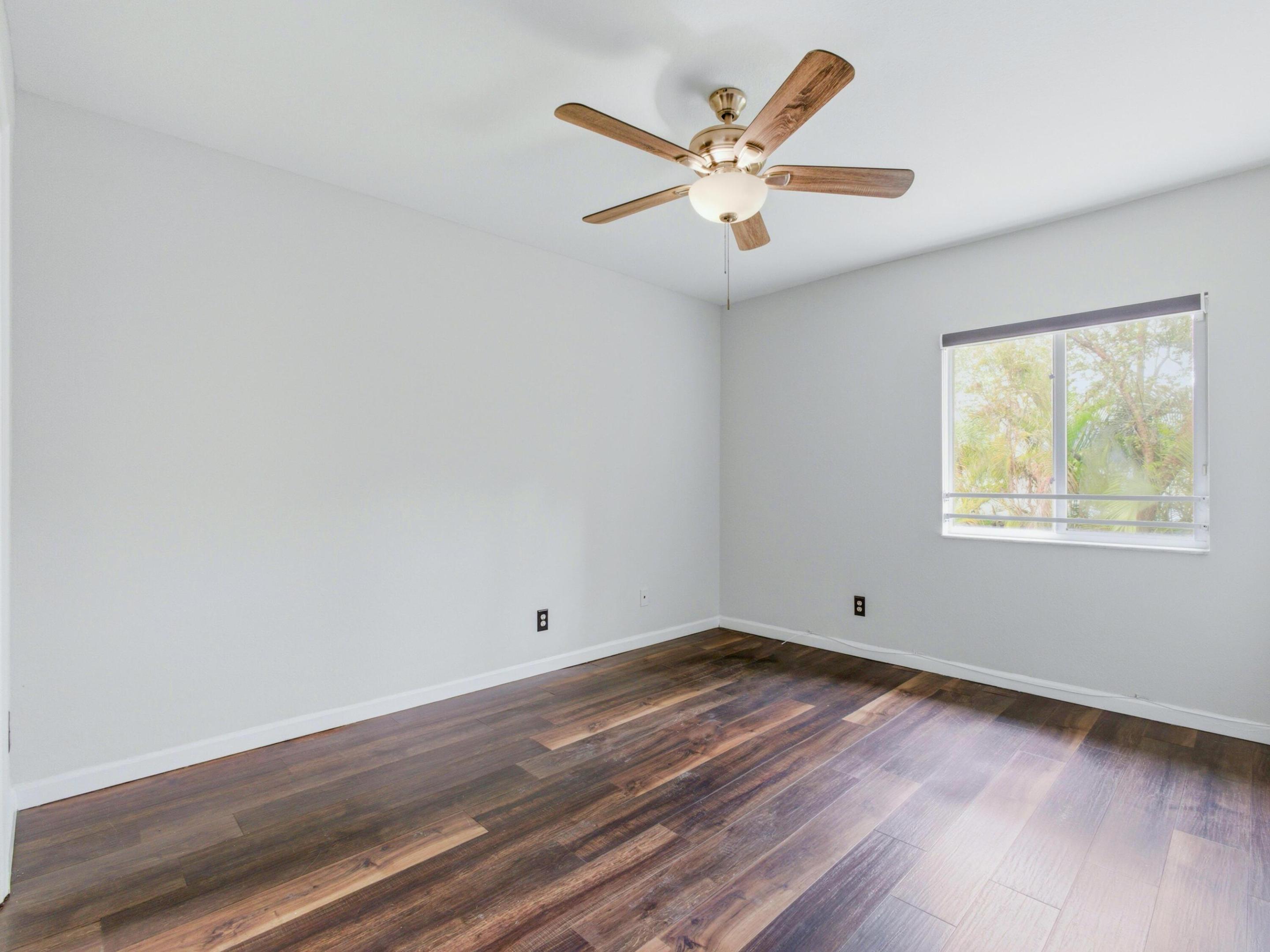 8772 Cypress Walk Court