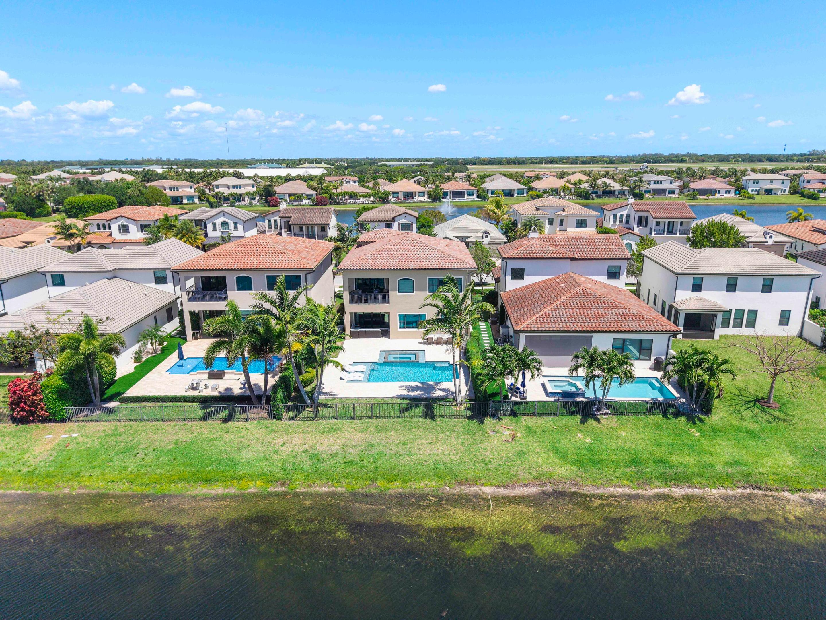 8723 Grand Prix Lane