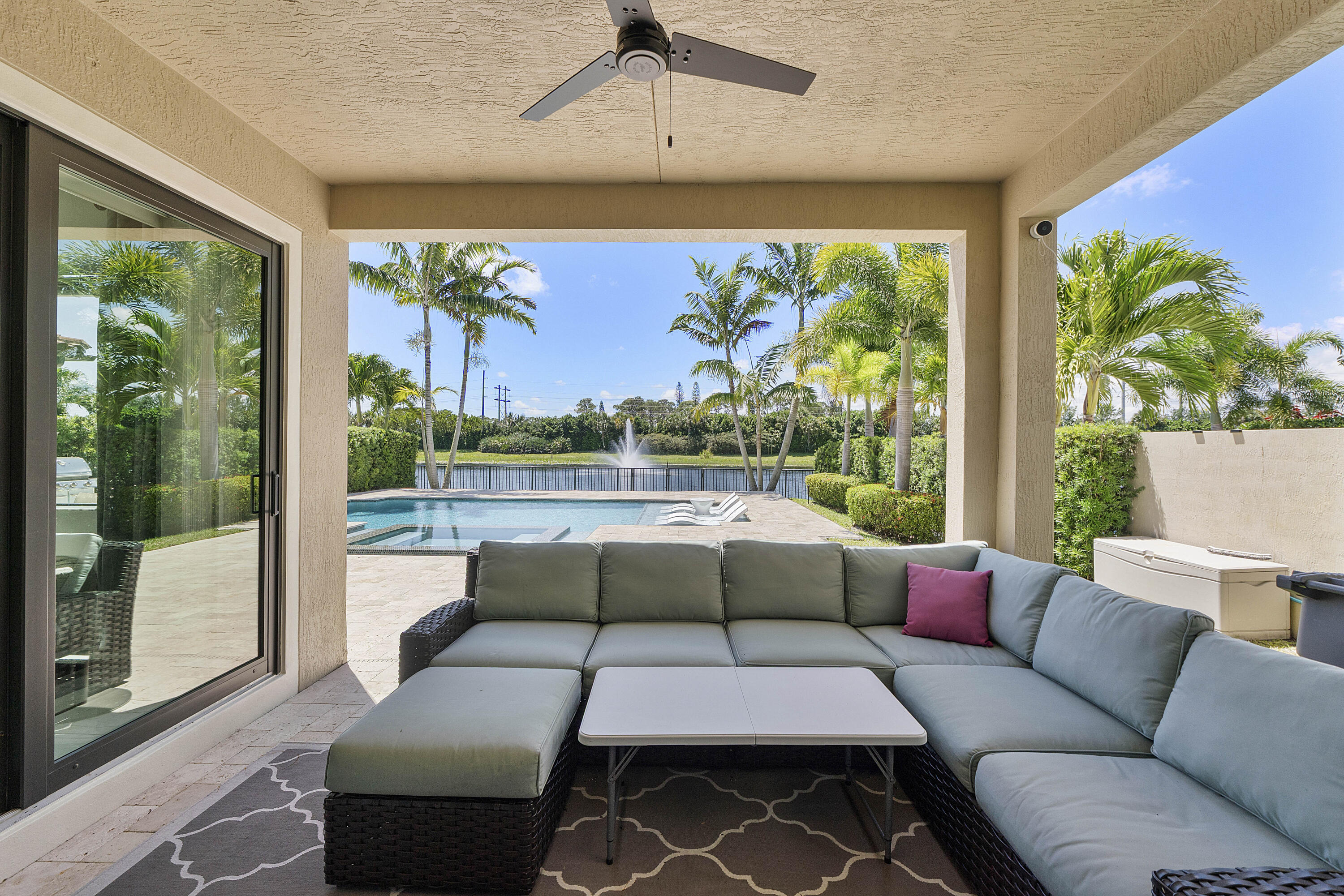 8723 Grand Prix Lane