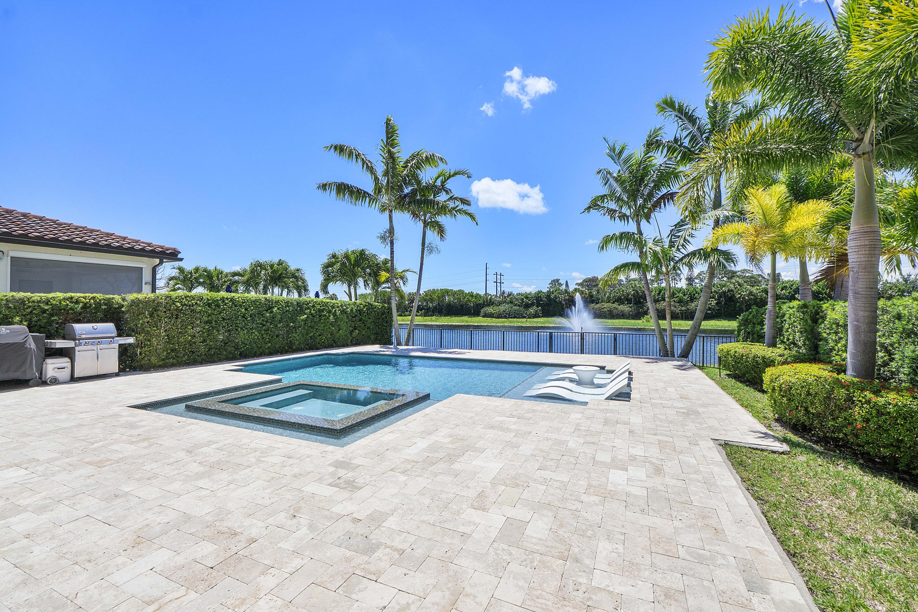 8723 Grand Prix Lane