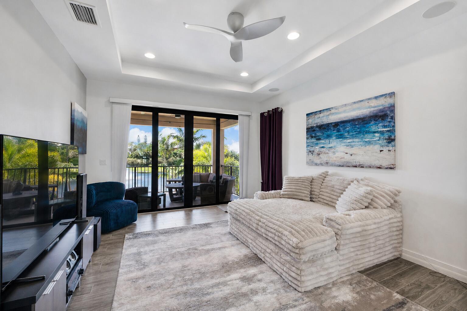 8723 Grand Prix Lane