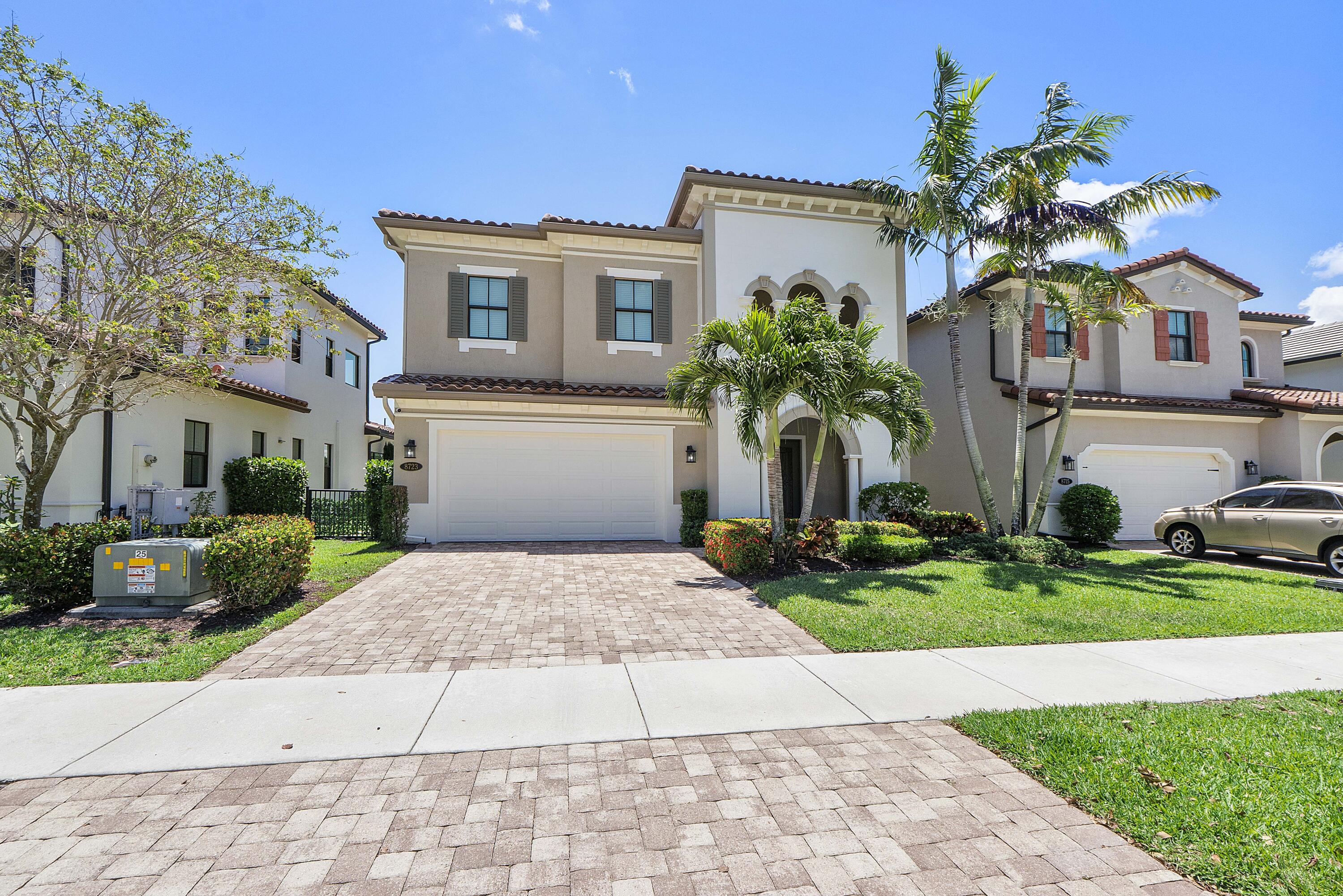 8723 Grand Prix Lane