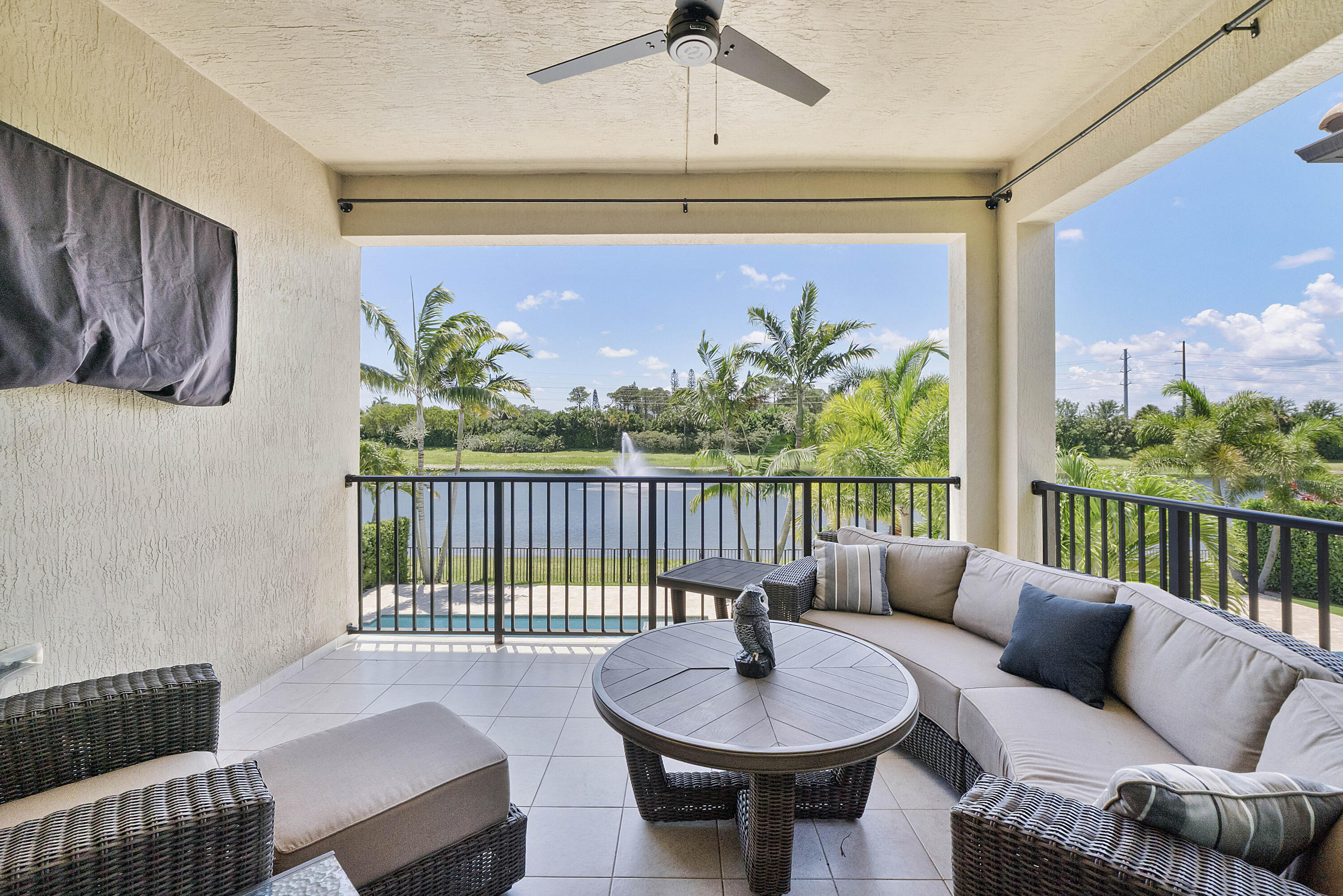 8723 Grand Prix Lane