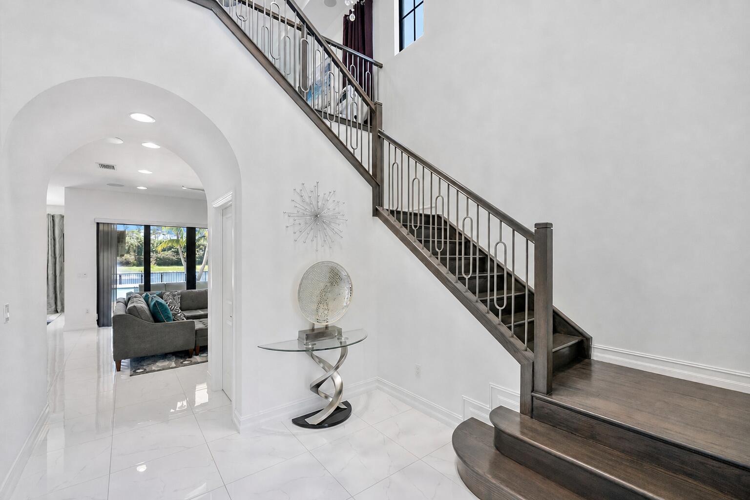 8723 Grand Prix Lane