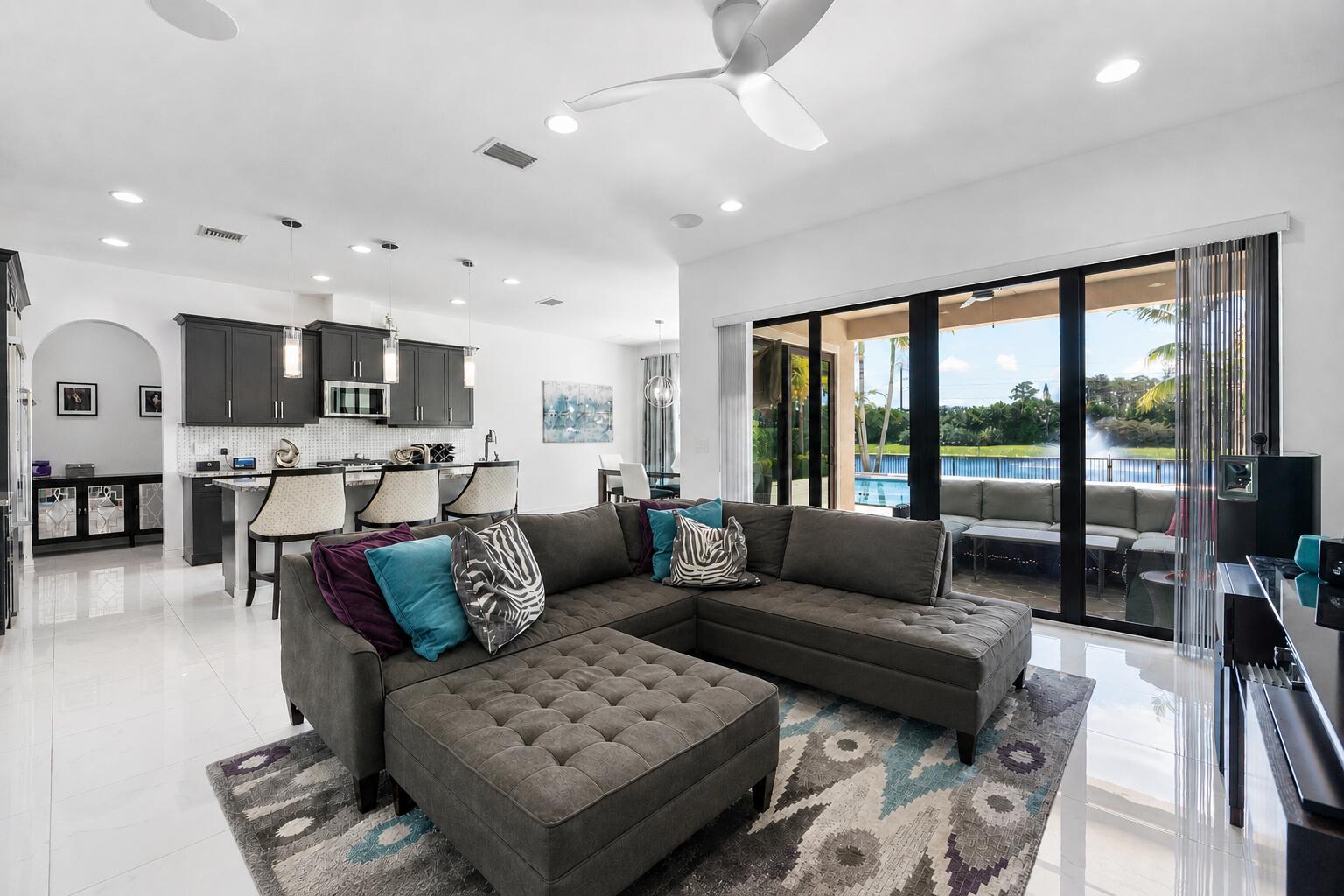 8723 Grand Prix Lane
