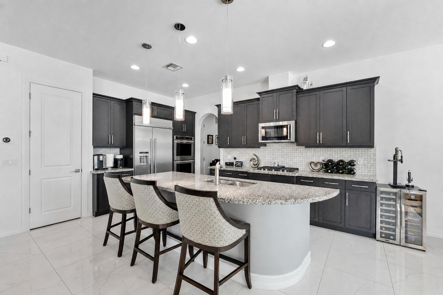 8723 Grand Prix Lane