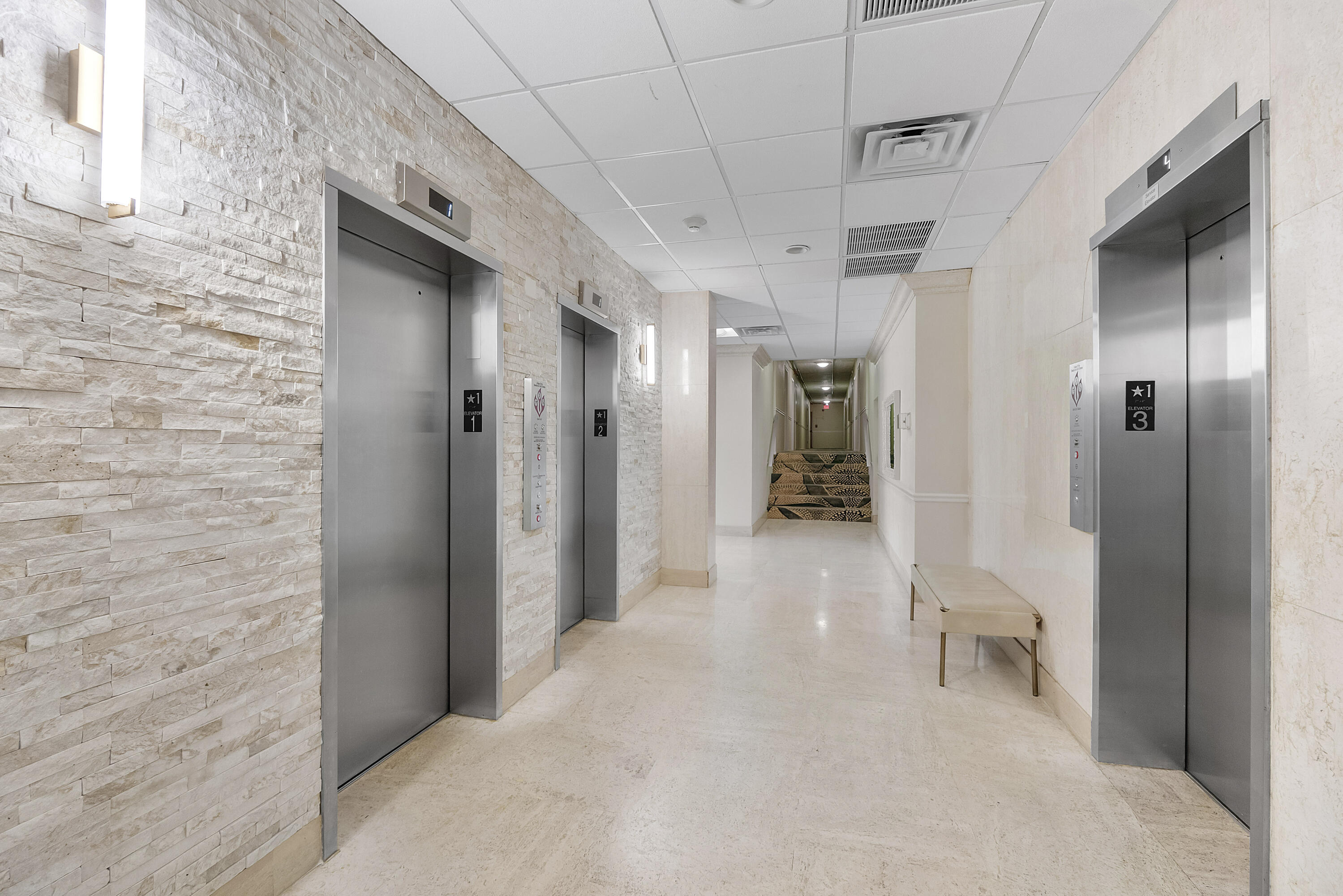 305 N POMPANO BEACH Boulevard Unit: 804