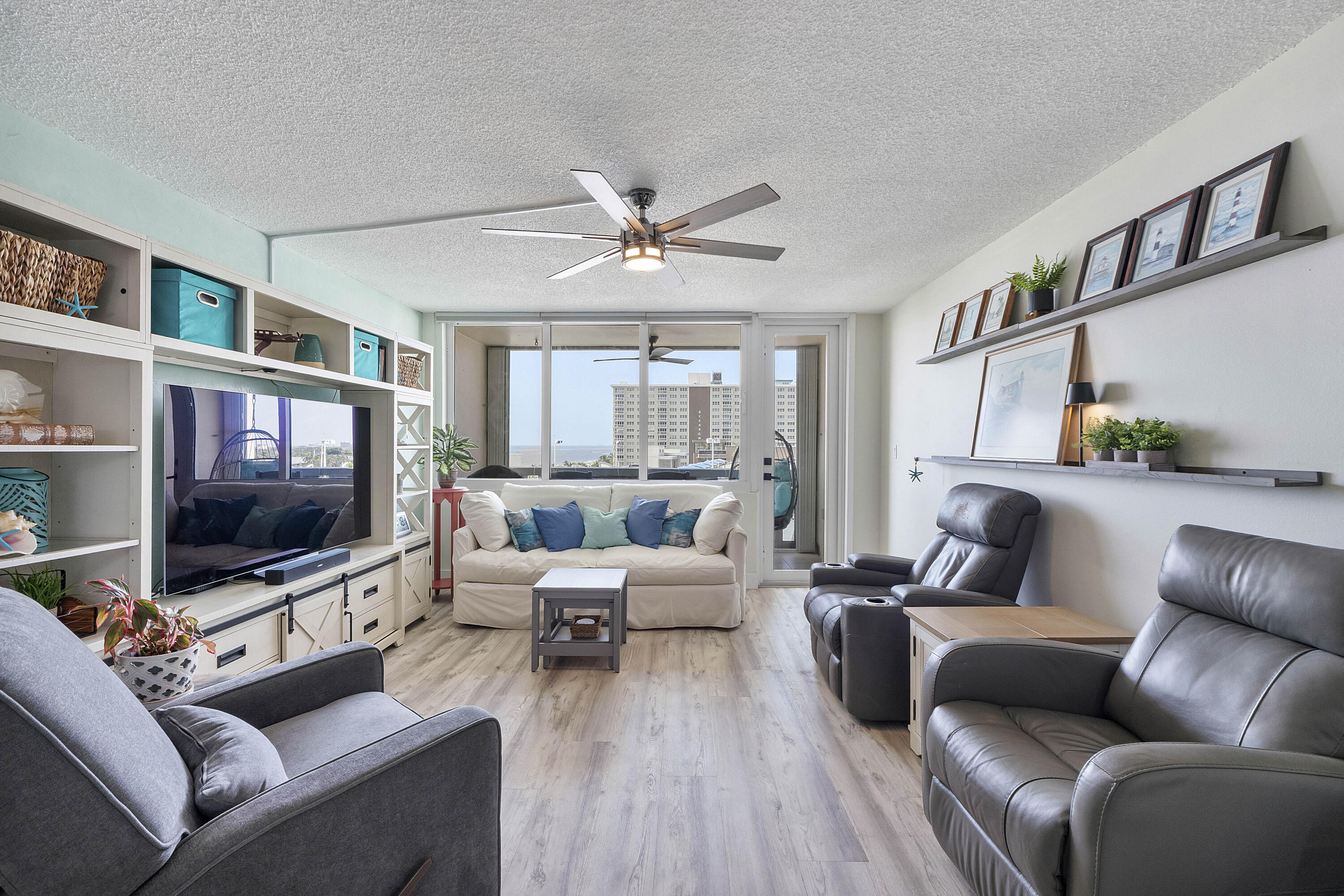 305 N POMPANO BEACH Boulevard Unit: 804