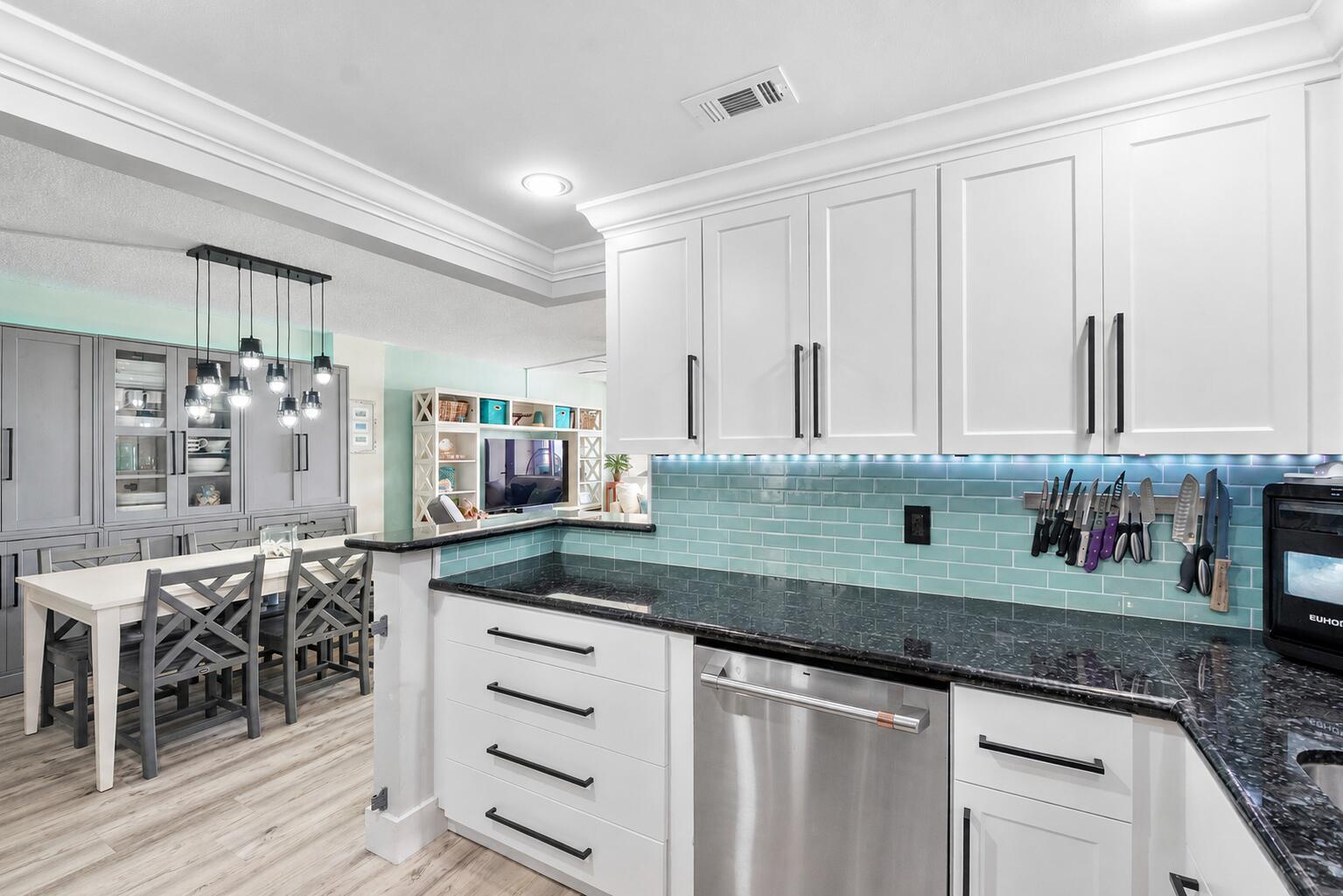 305 N POMPANO BEACH Boulevard Unit: 804