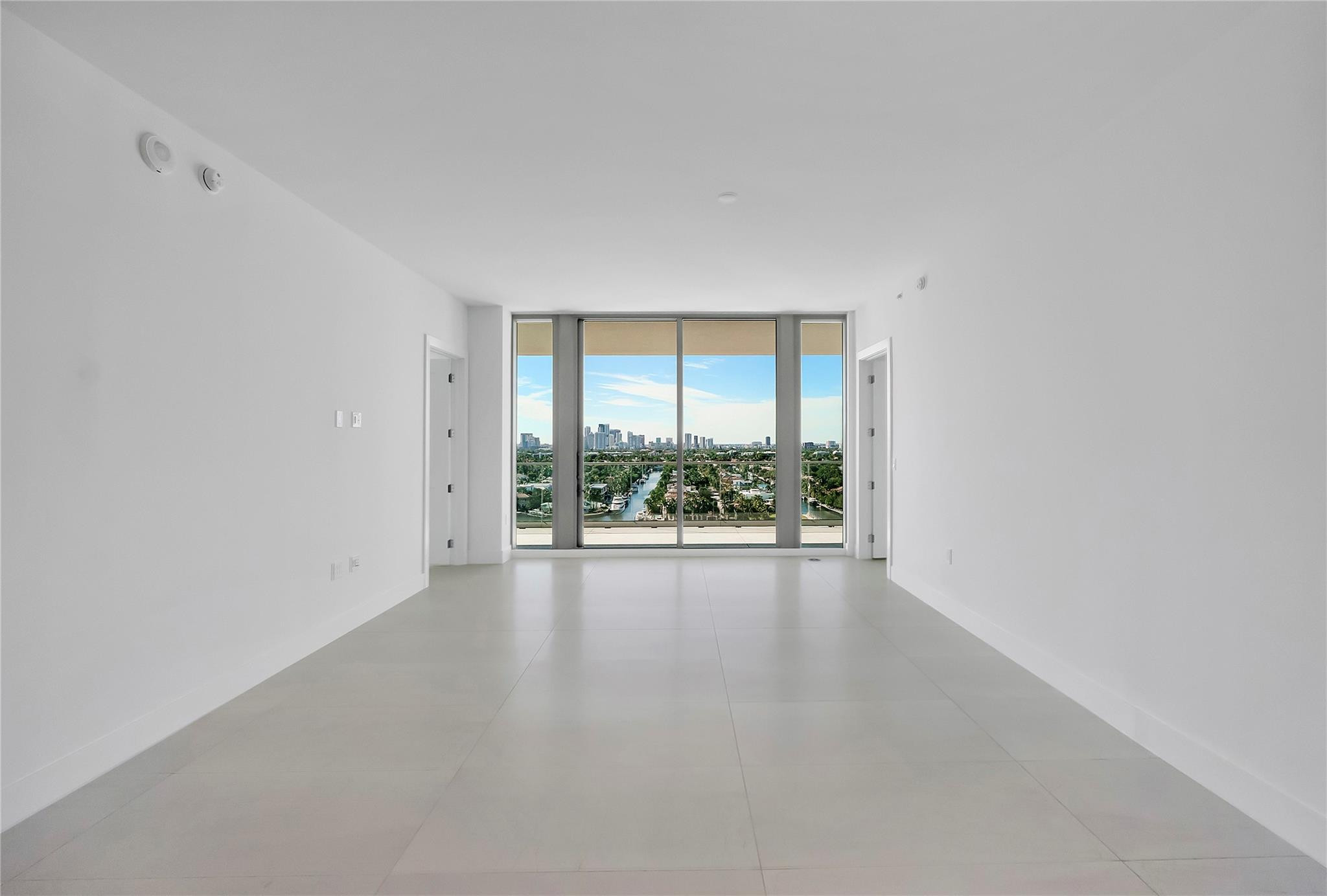 153 N Seabreeze Boulevard N 1803