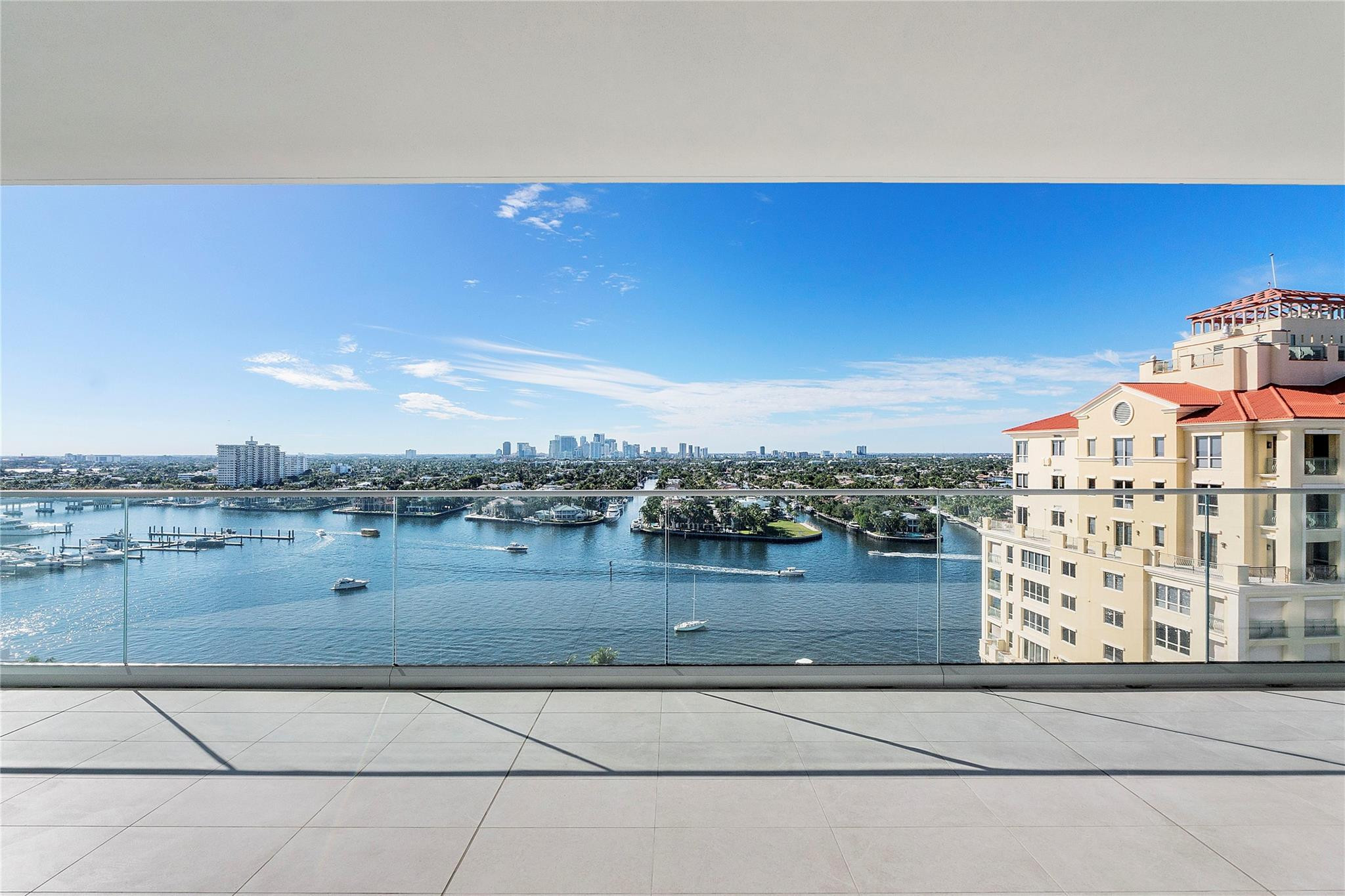 153 N Seabreeze Boulevard N 1803