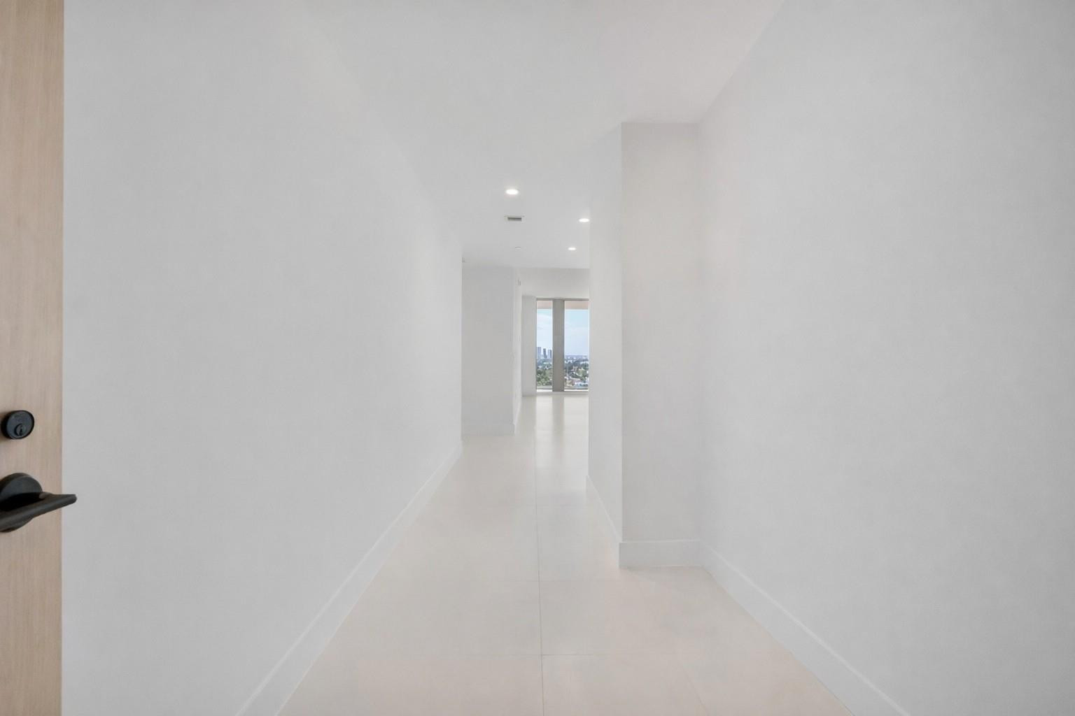 153 N Seabreeze Boulevard N 1803