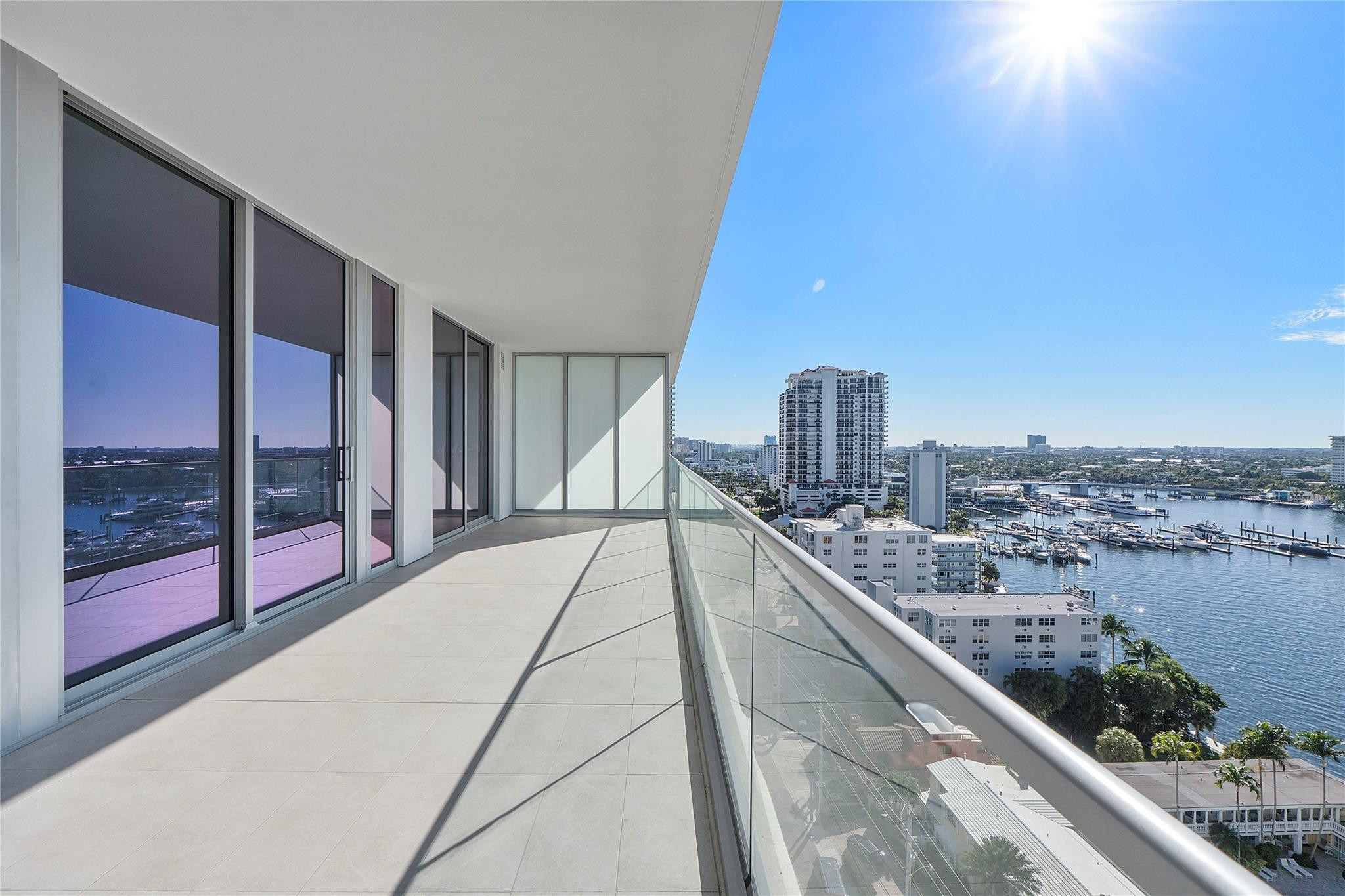 153 N Seabreeze Boulevard N 1803