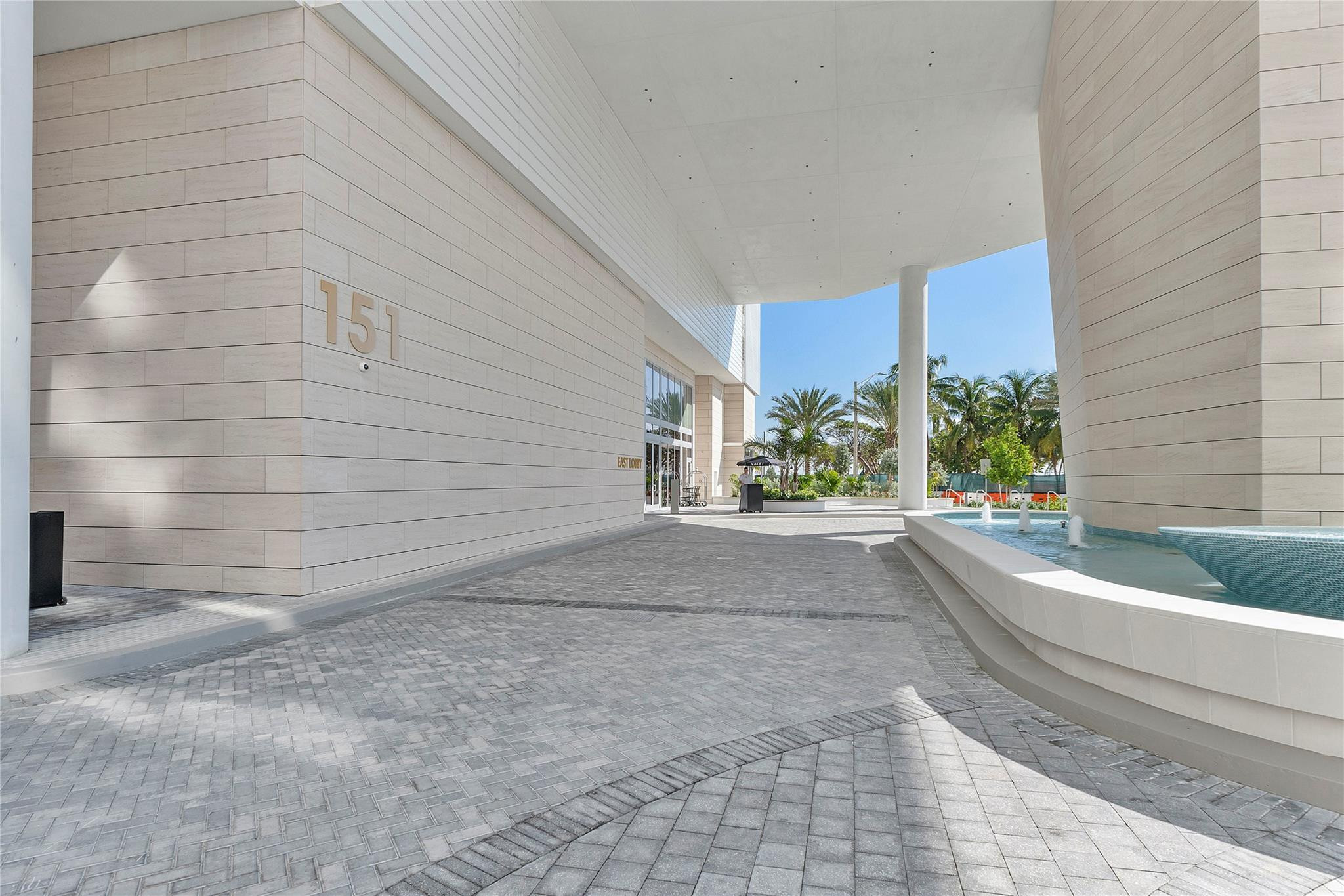 153 N Seabreeze Boulevard N 1803