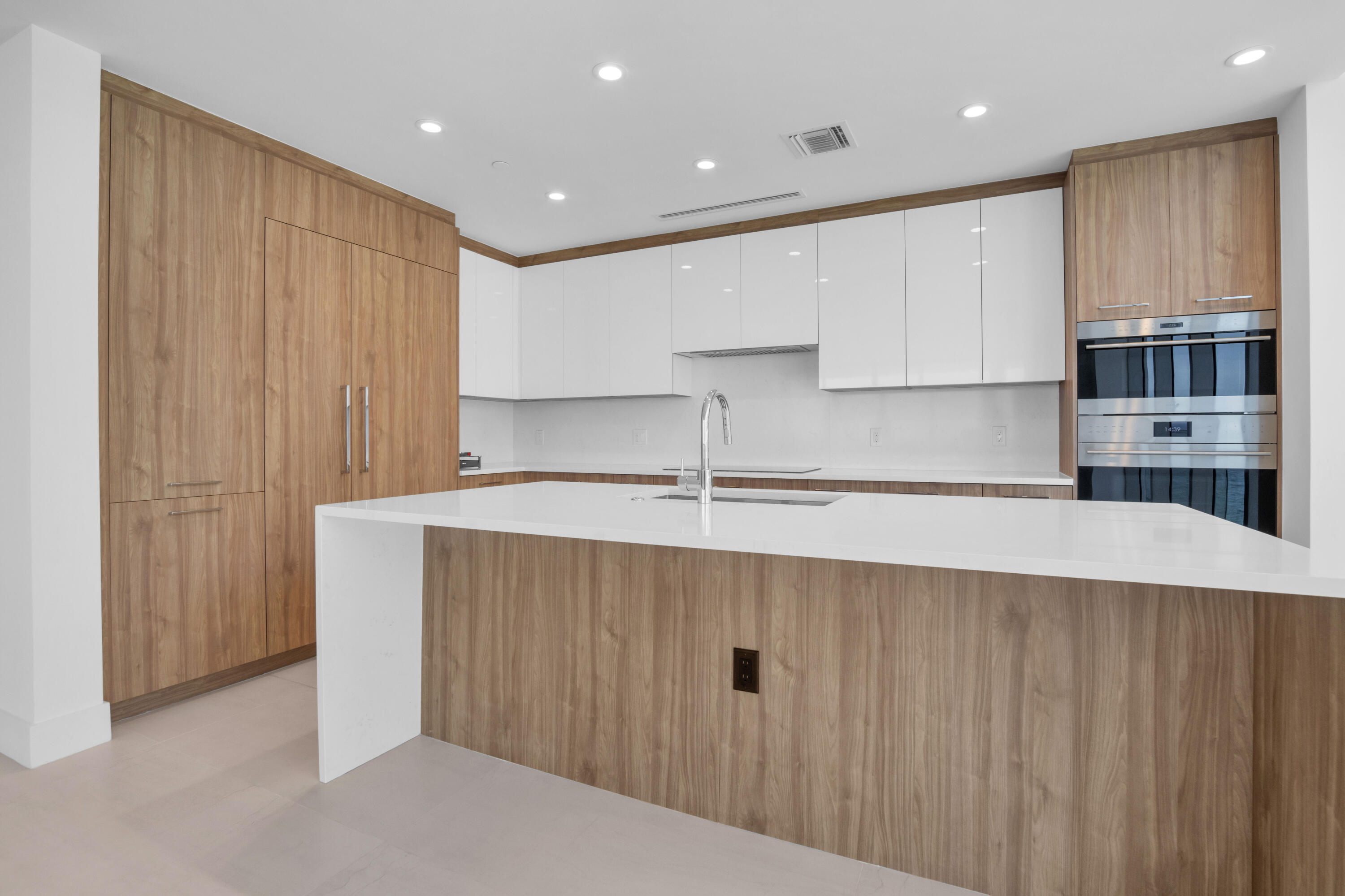 151 N Seabreeze Boulevard N Unit 504