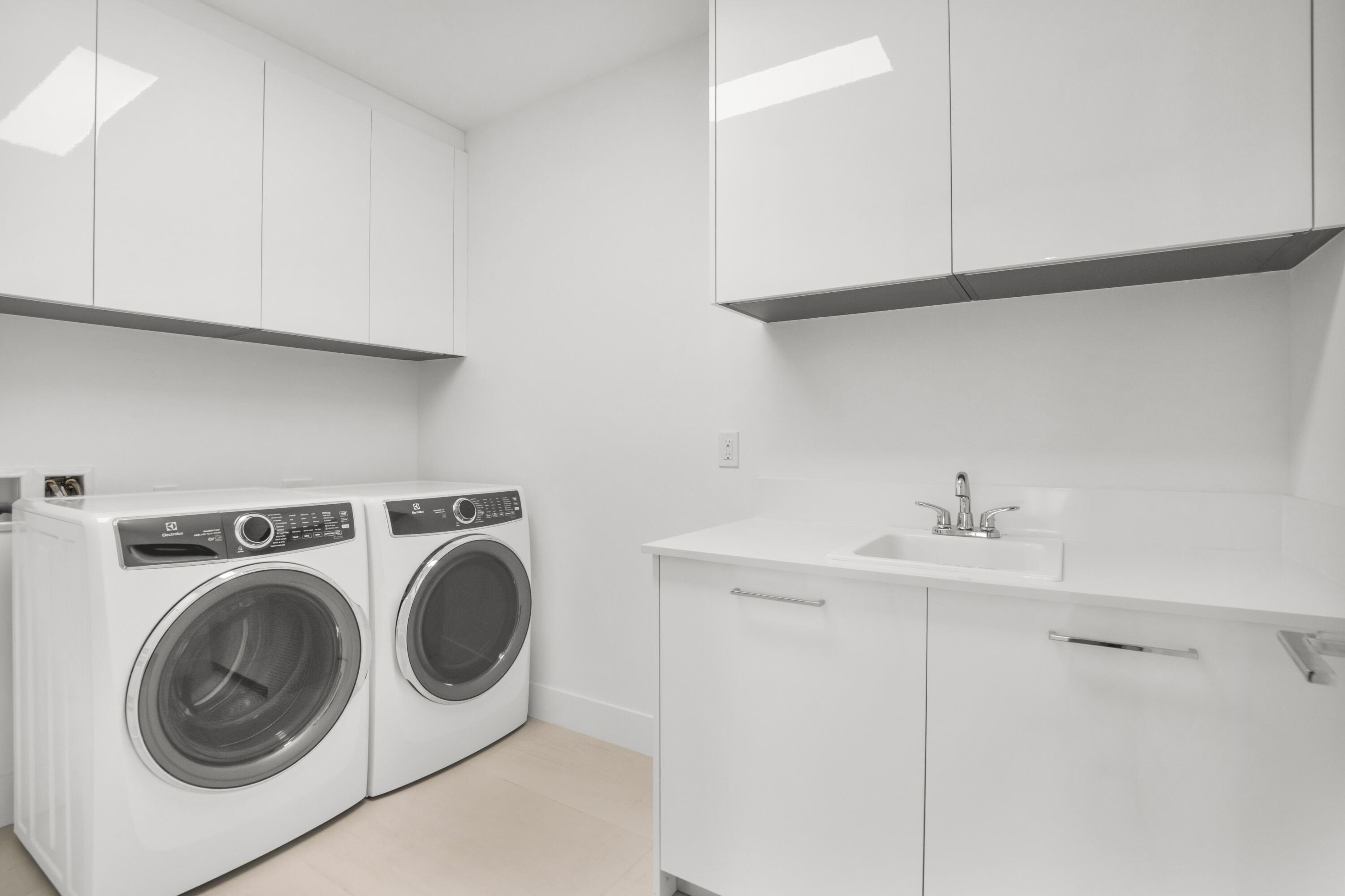 151 N Seabreeze Boulevard N Unit 504