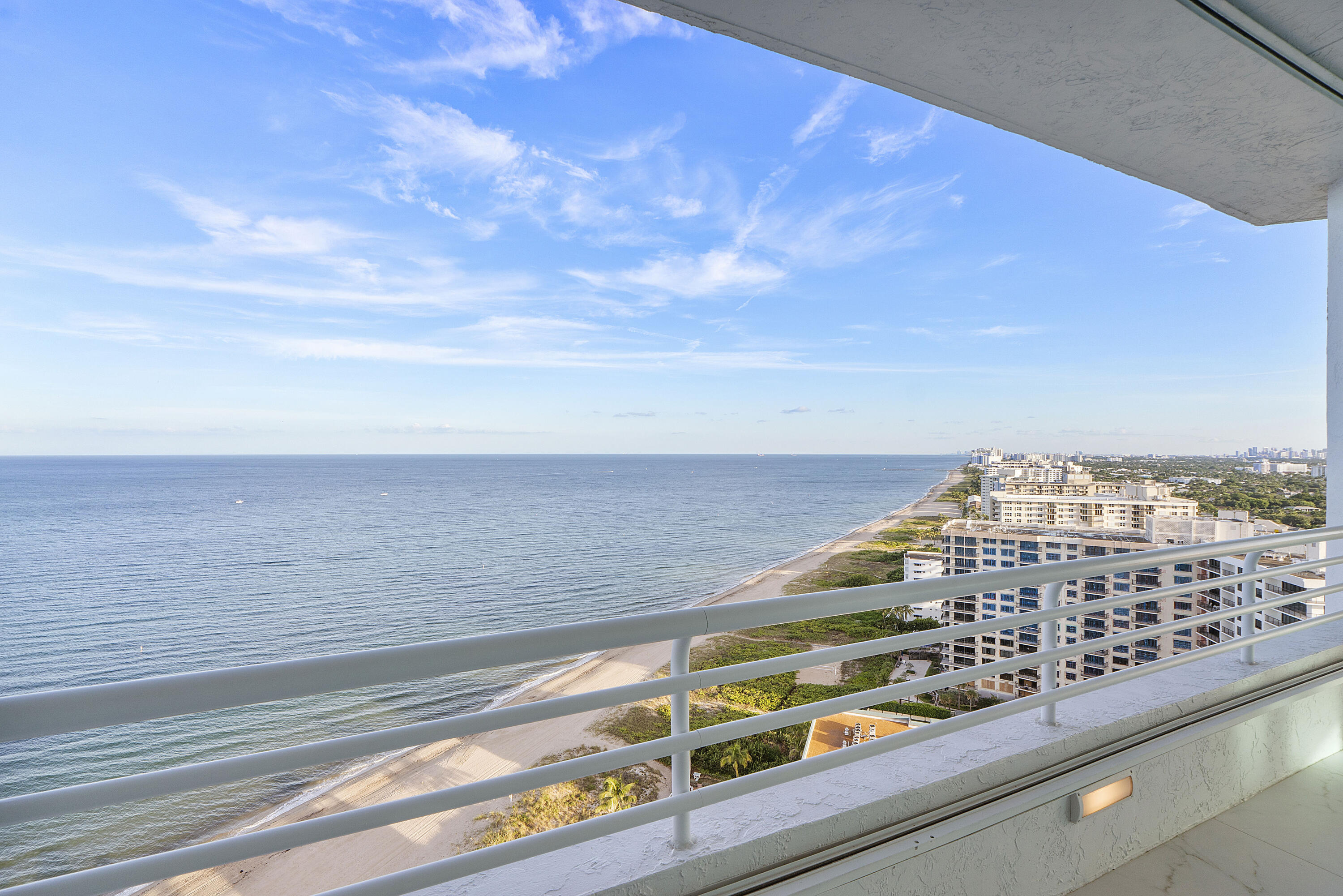 1700 S OCEAN Boulevard PHB, Lauderdale-By-The-Sea Unit: PHB
