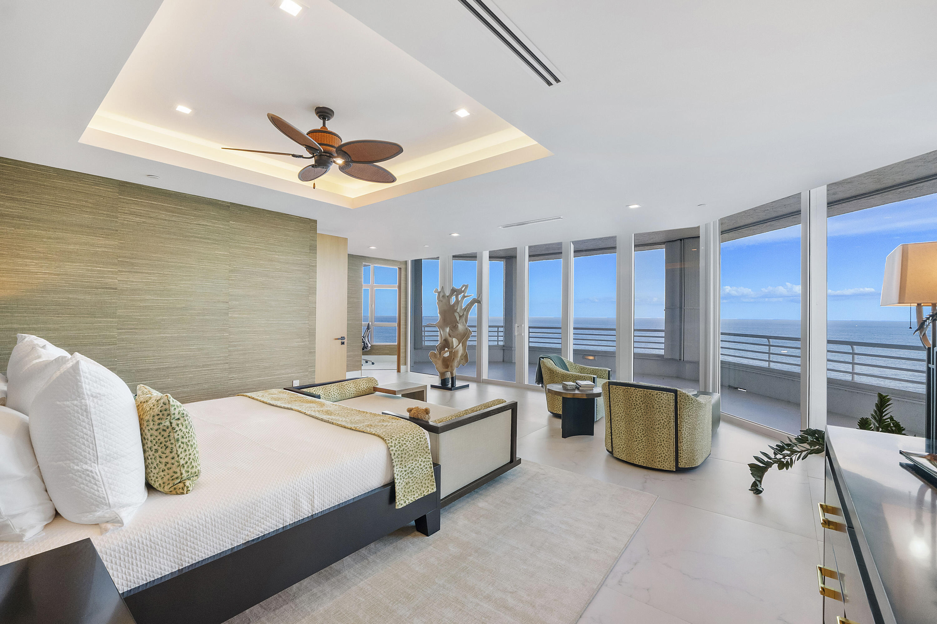 1700 S OCEAN Boulevard PHB, Lauderdale-By-The-Sea Unit: PHB
