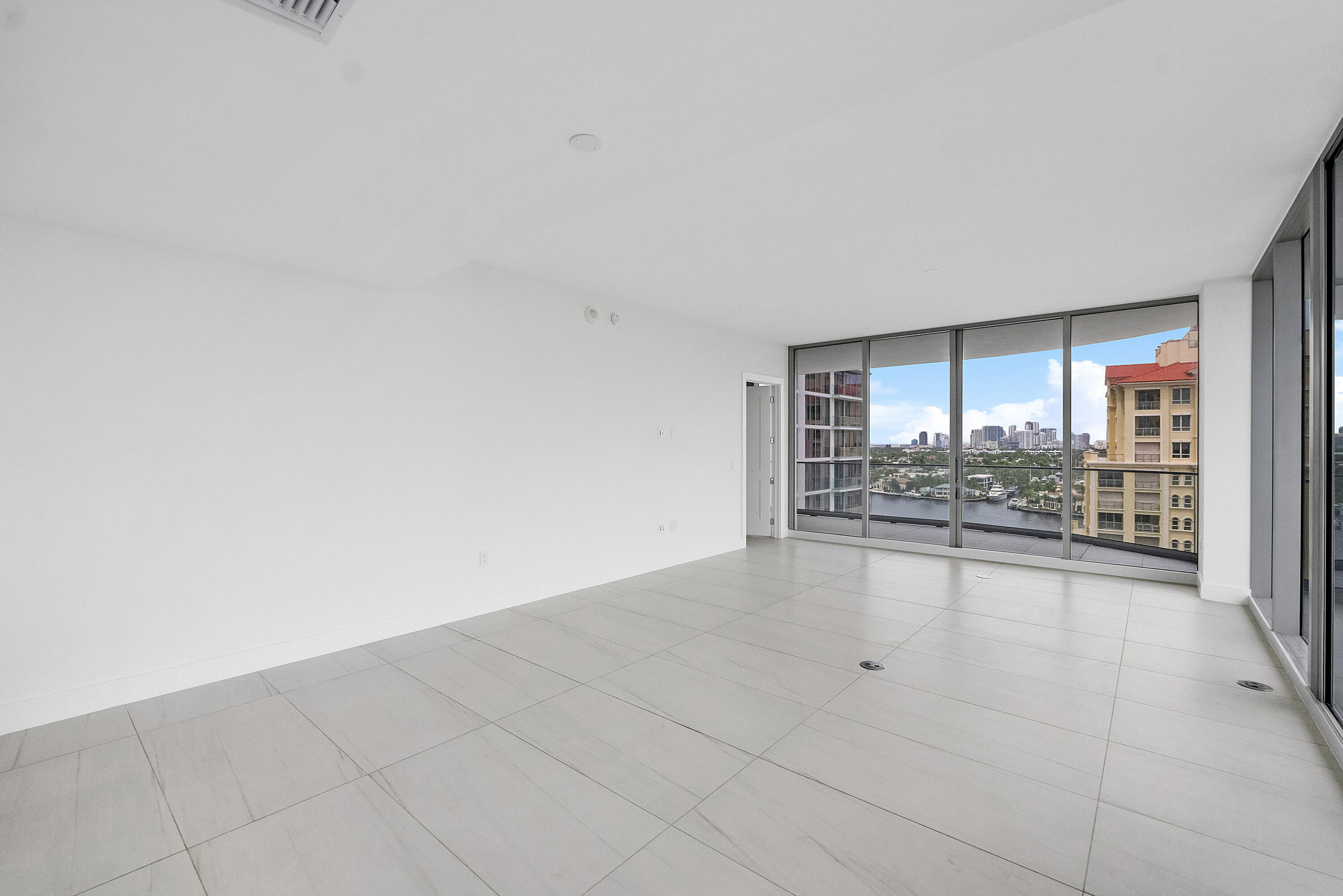 151 N Seabreeze Boulevard 1003