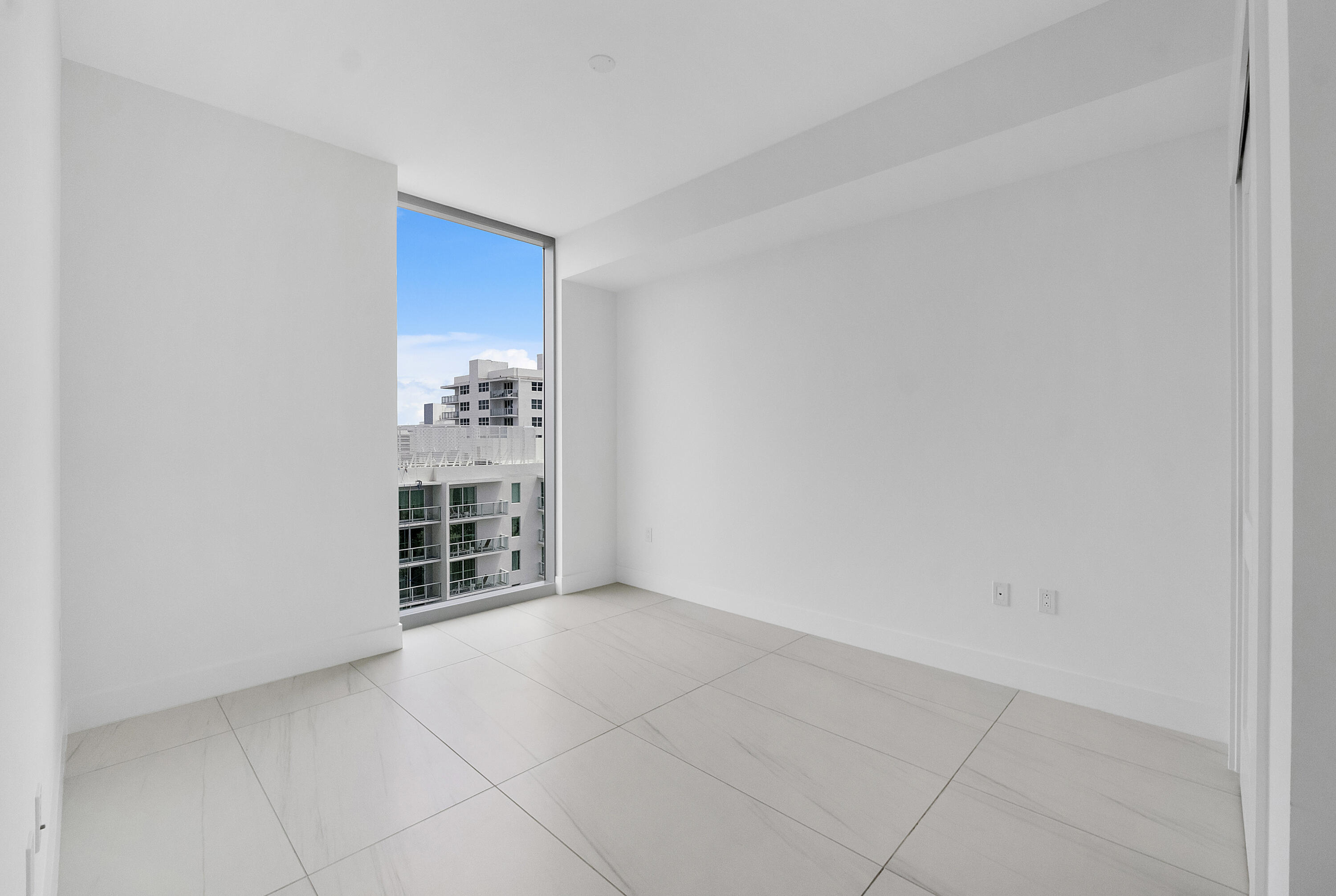151 N Seabreeze Boulevard 1003