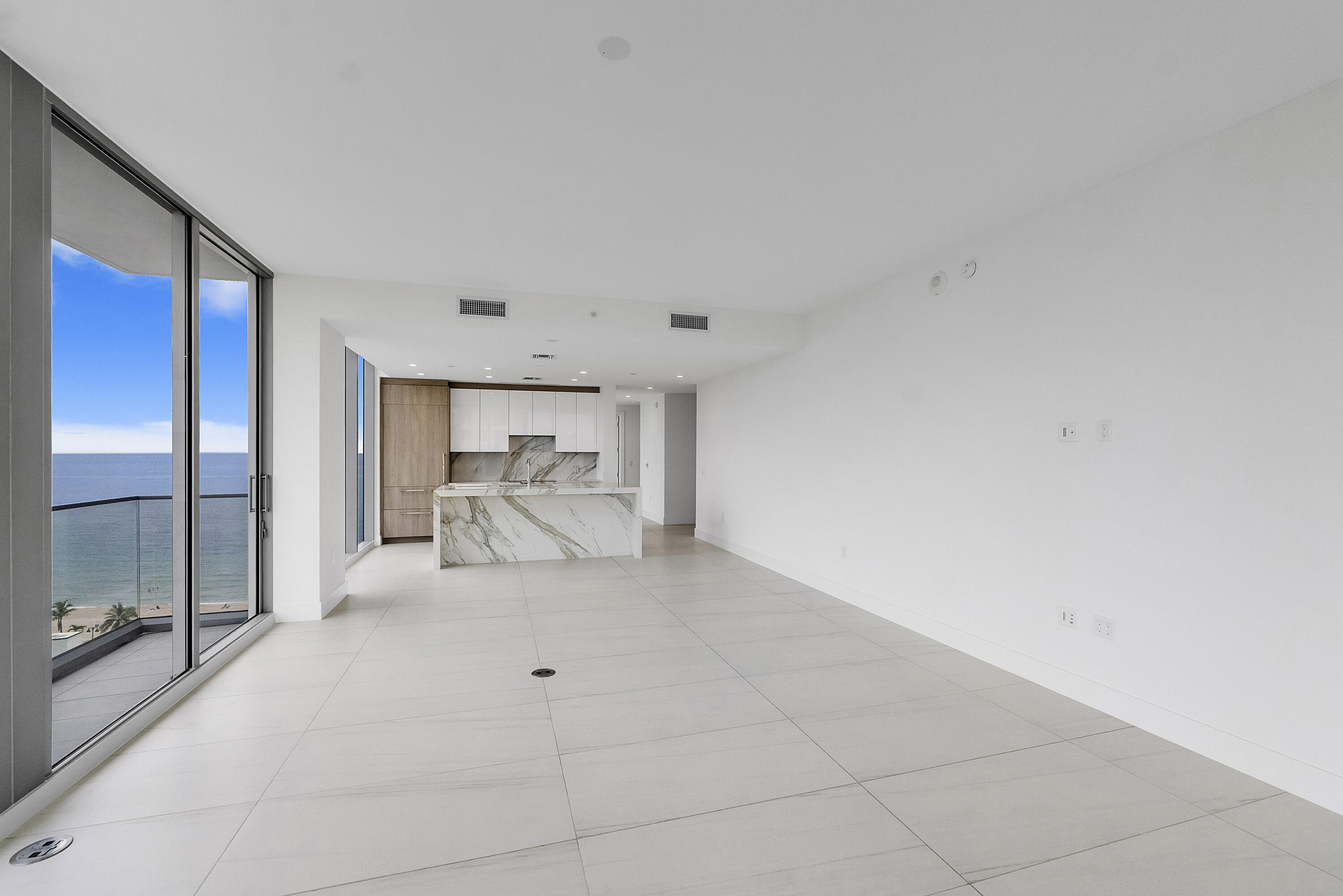 151 N Seabreeze Boulevard 1003