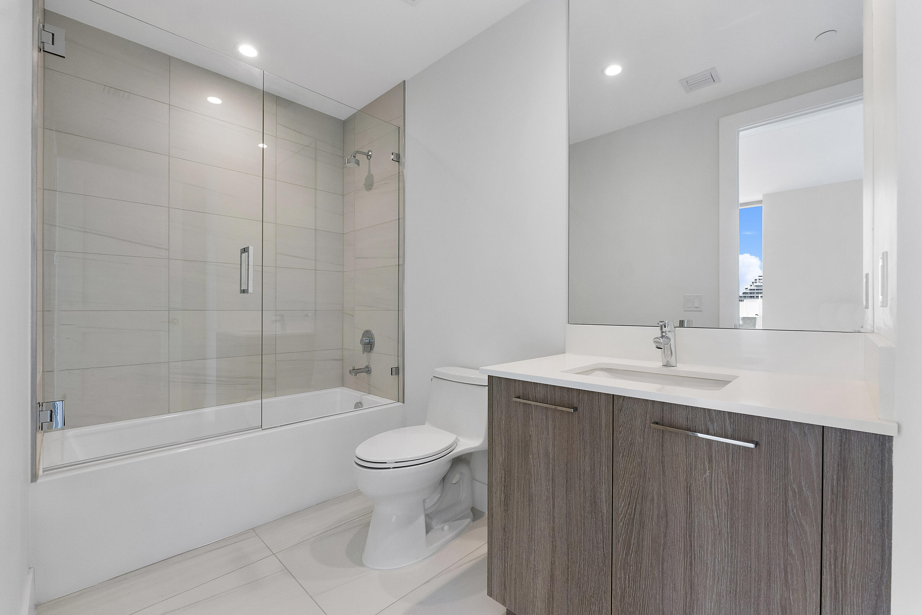 151 N Seabreeze Boulevard 1003