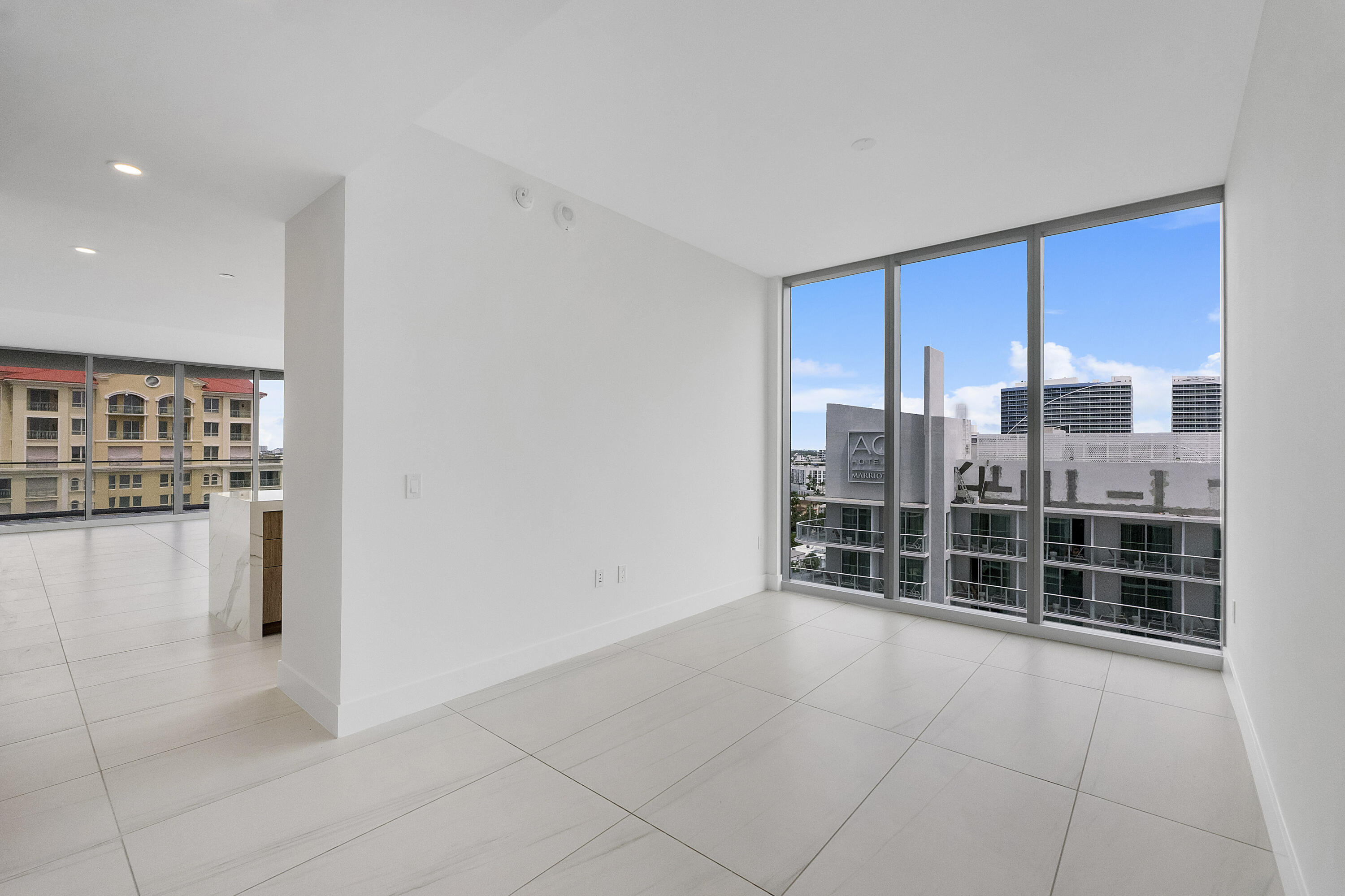 151 N Seabreeze Boulevard 1003