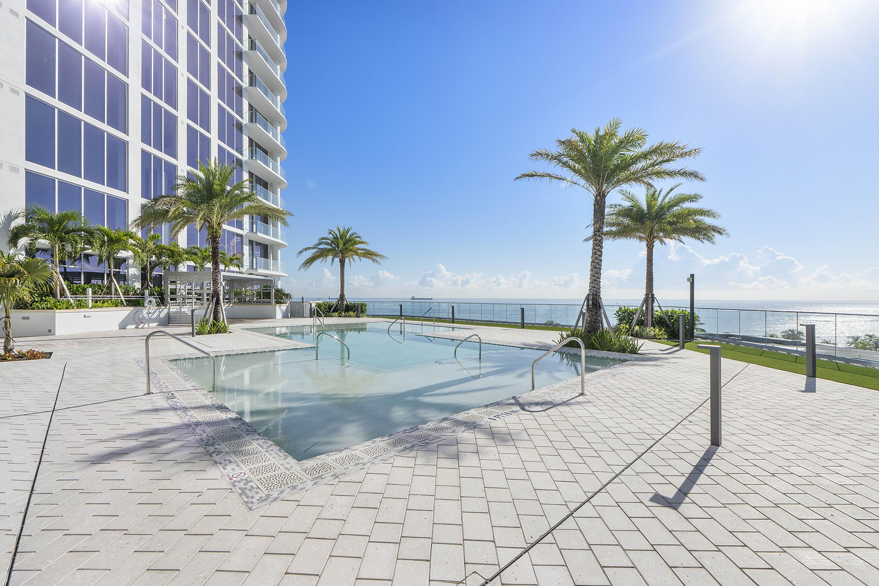 151 N Seabreeze Boulevard 1003
