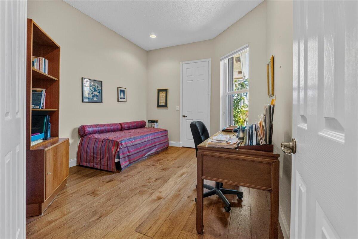 6634 Jog Palm Drive